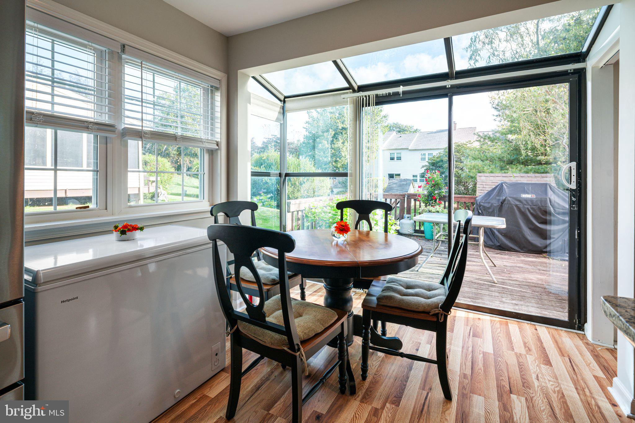 MAPLE GLEN - Residential