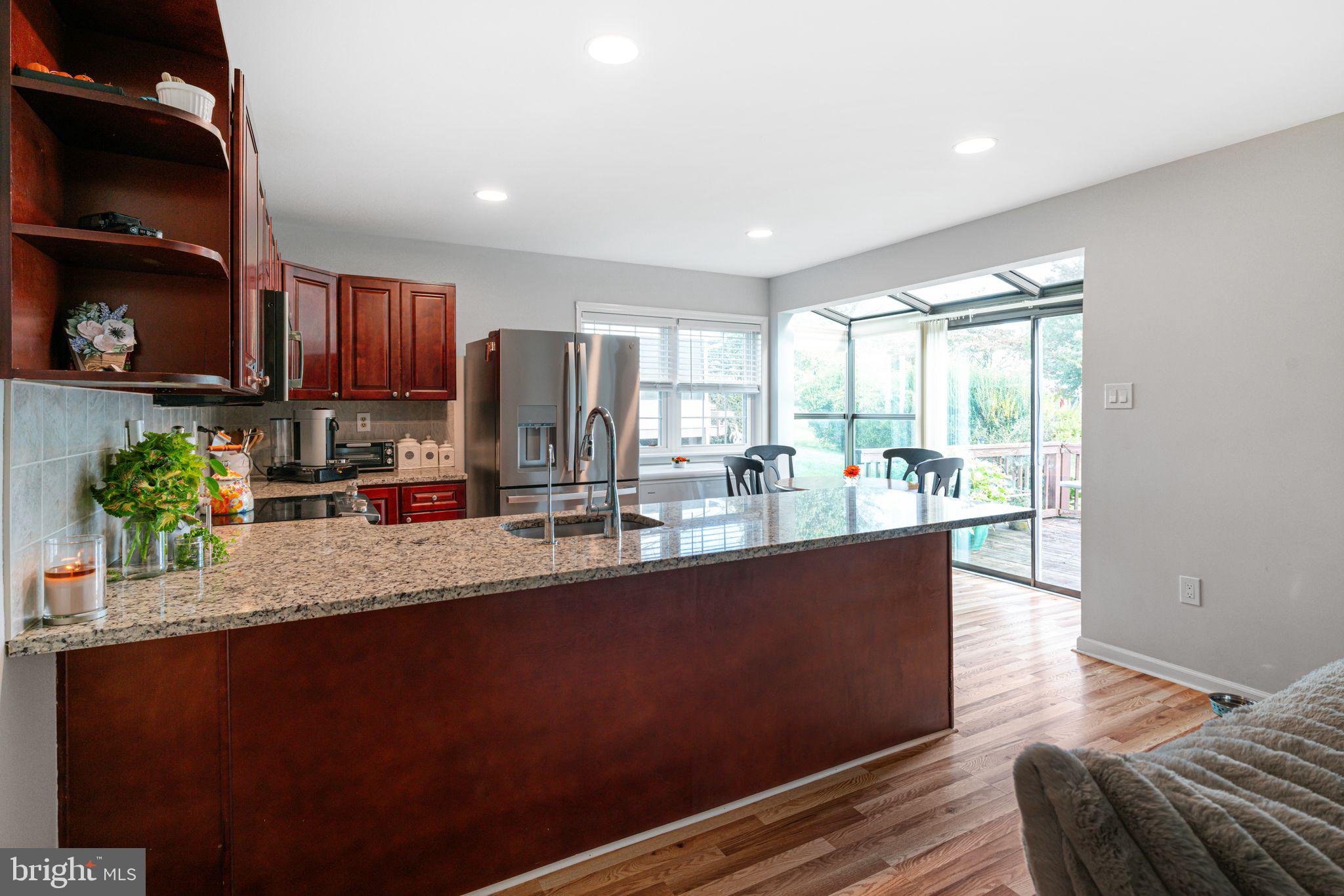 MAPLE GLEN - Residential