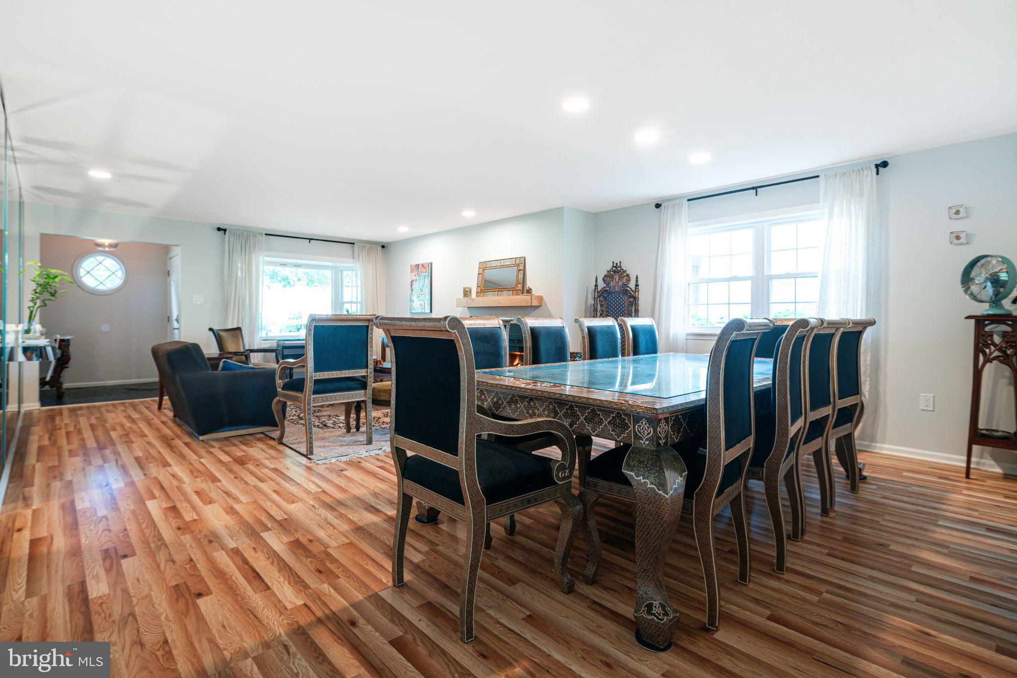 MAPLE GLEN - Residential