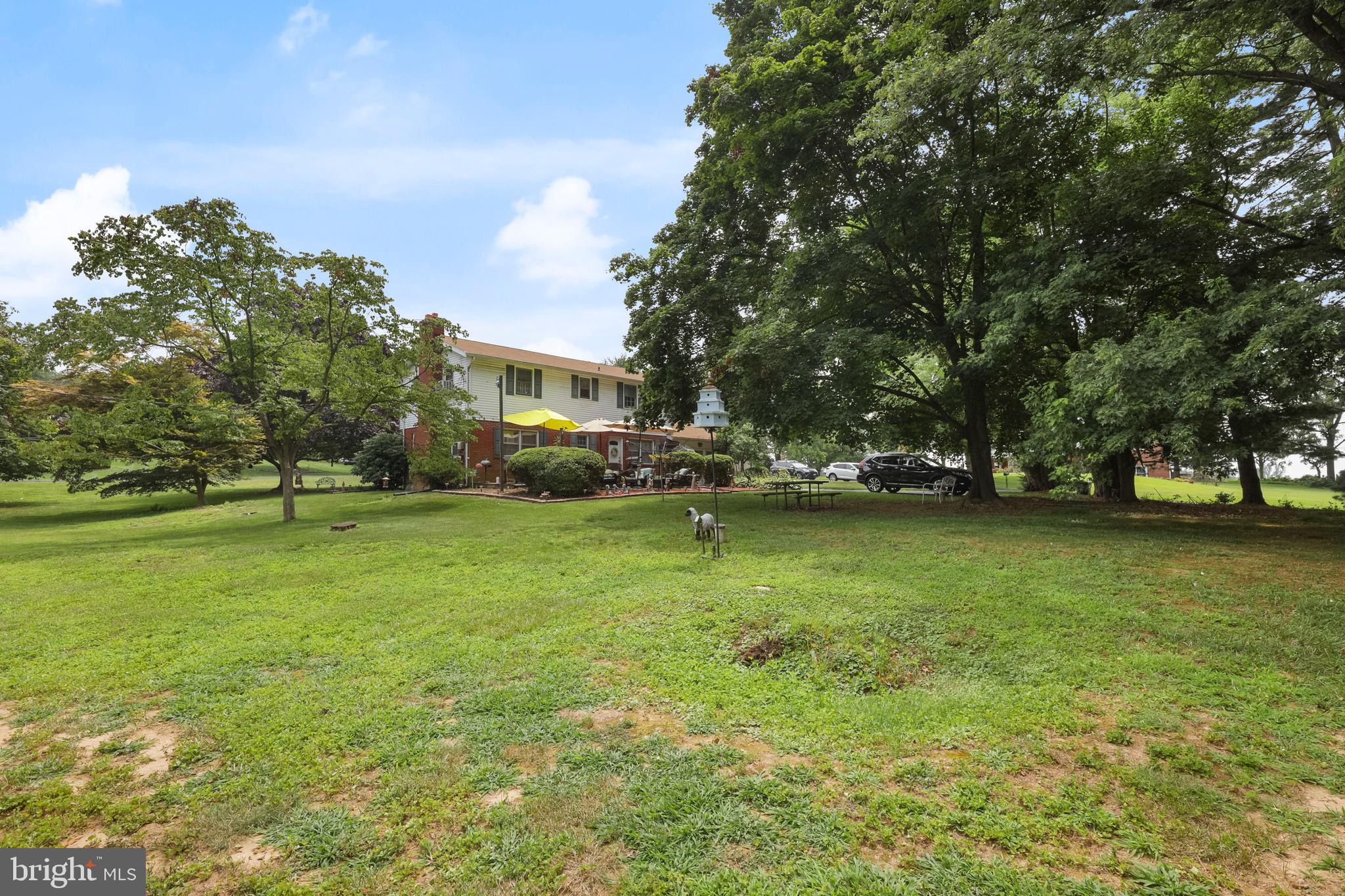 LAUREL BROOK - Residential