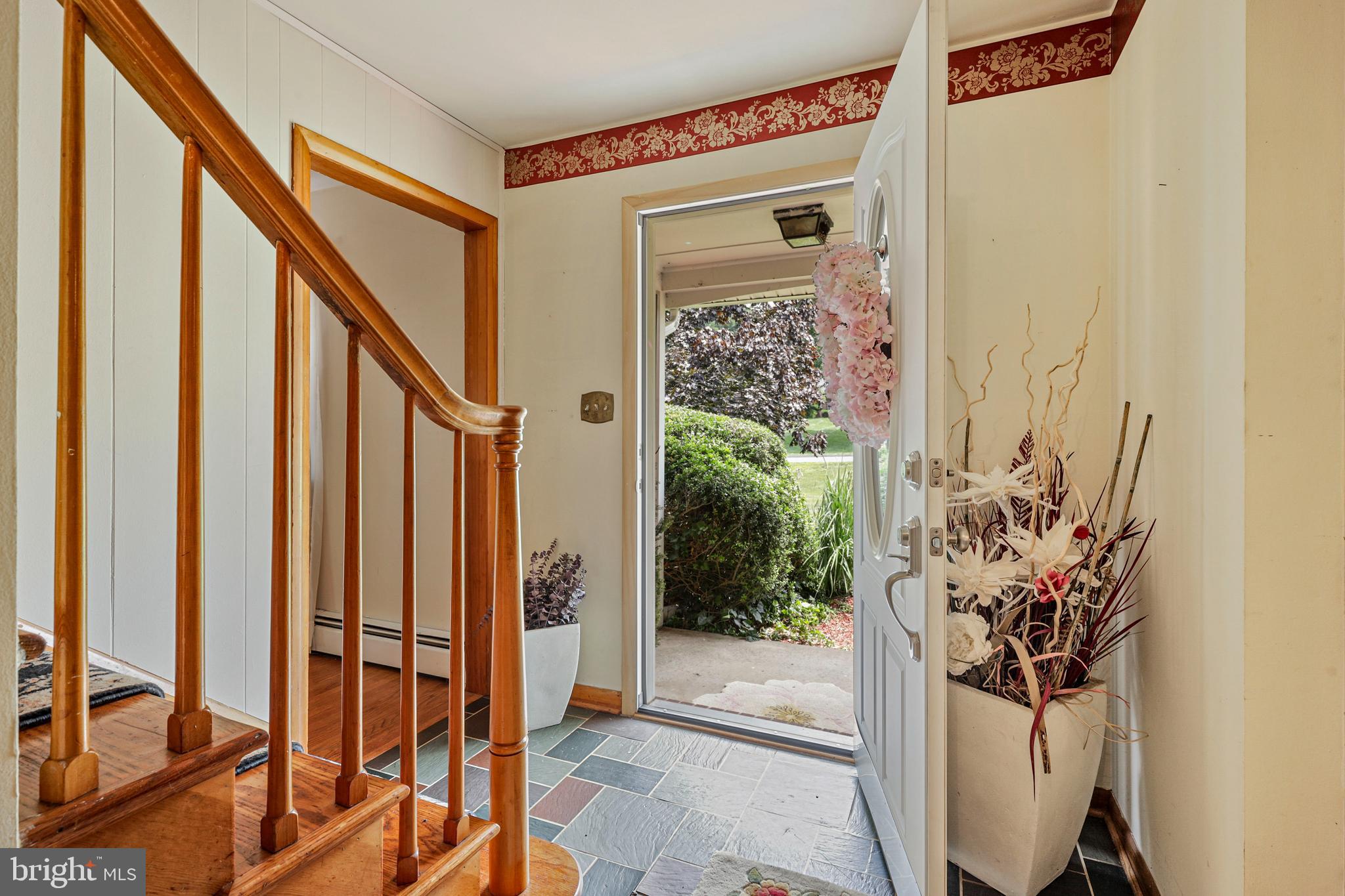 LAUREL BROOK - Residential