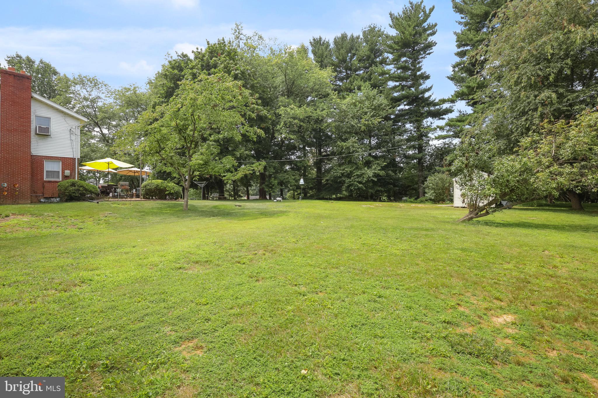 LAUREL BROOK - Residential