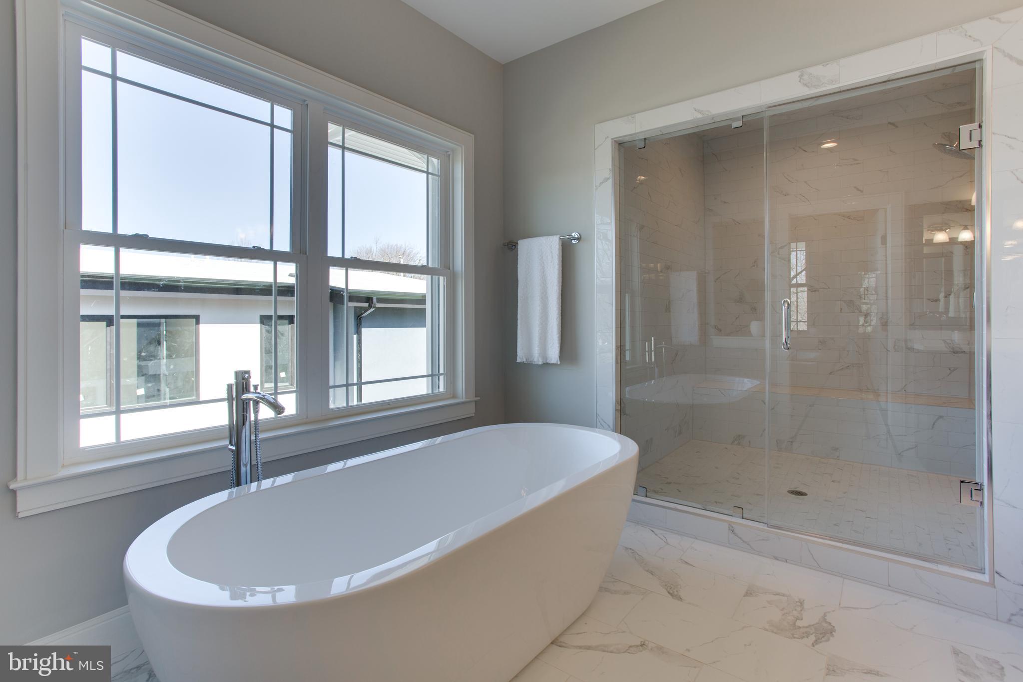 VIENNA WOODS - Residential