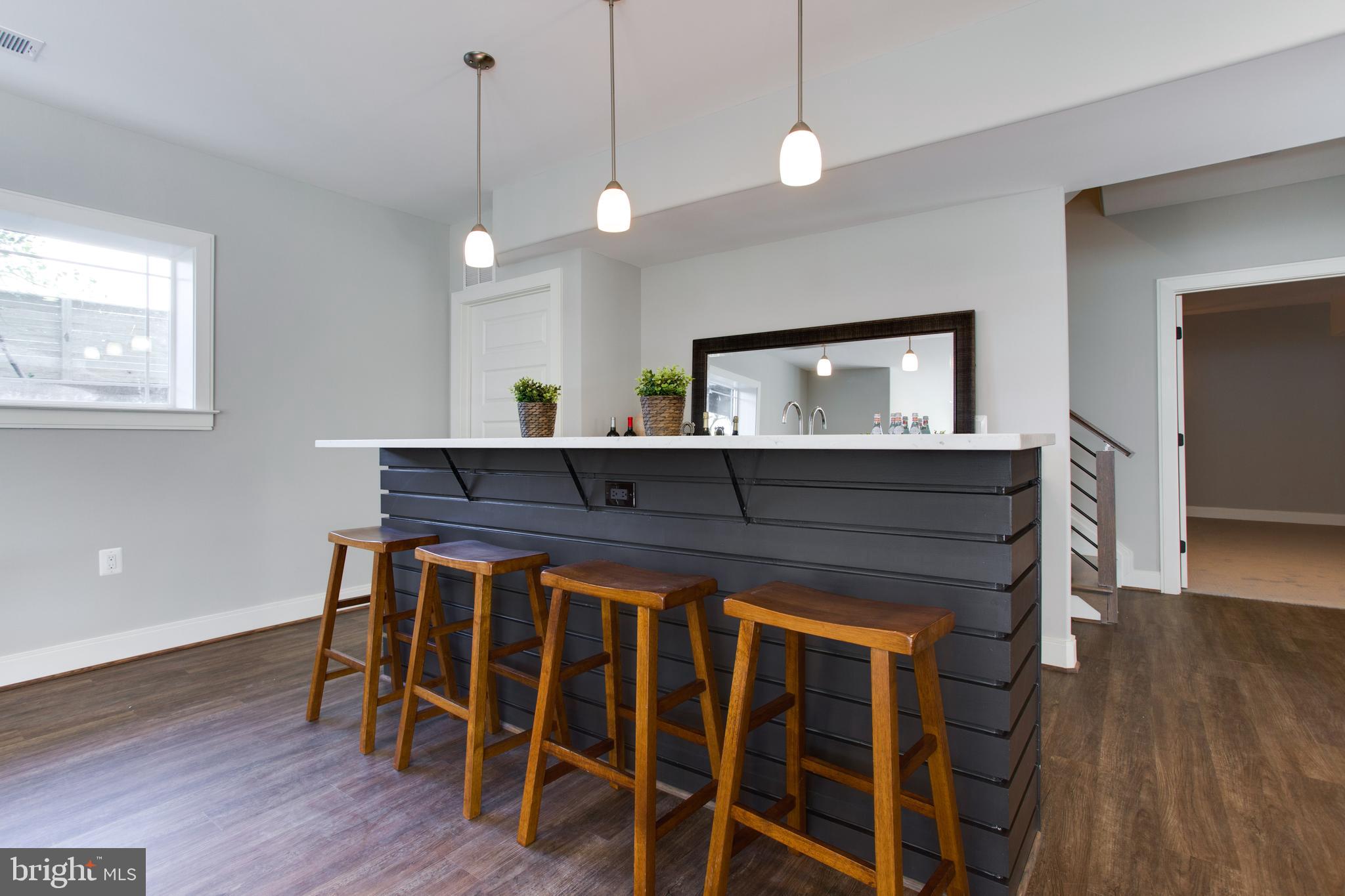 VIENNA WOODS - Residential