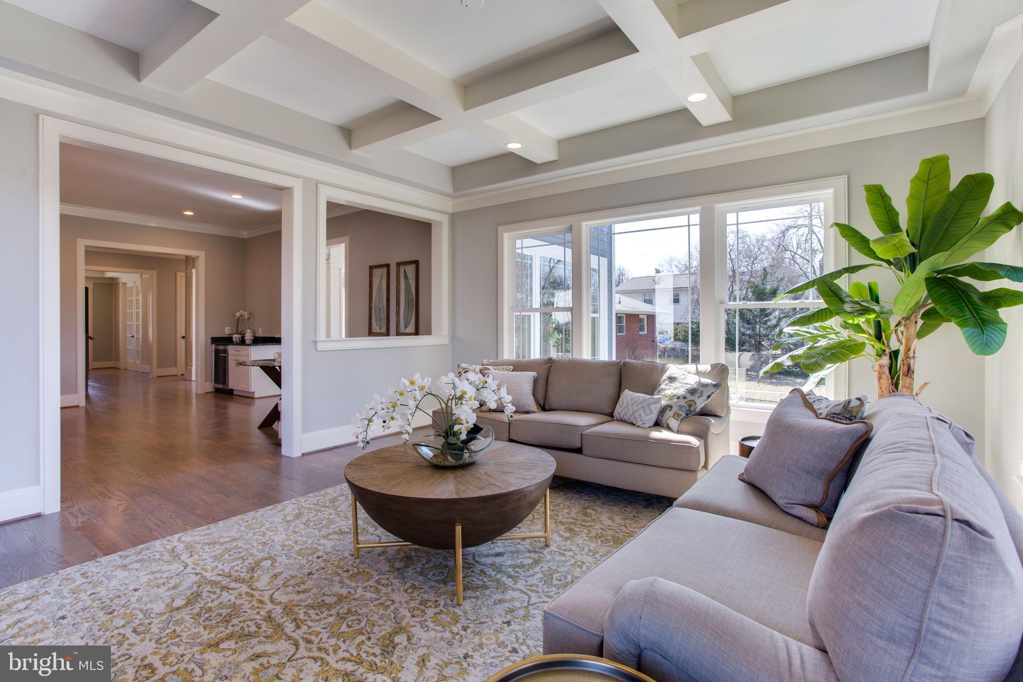 VIENNA WOODS - Residential