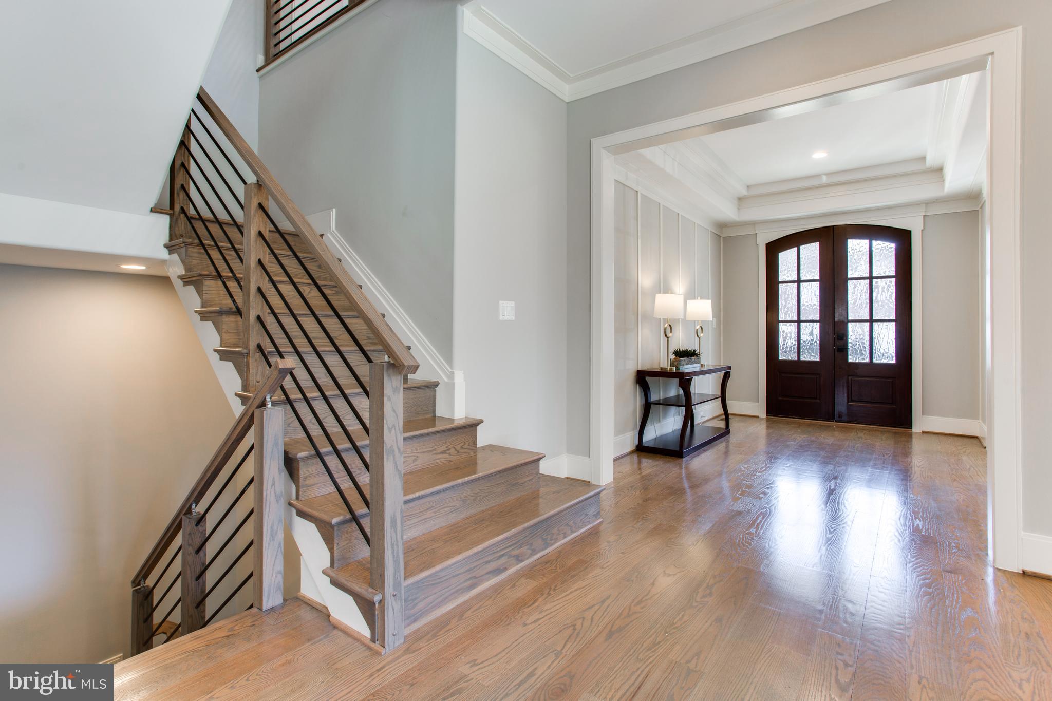 VIENNA WOODS - Residential