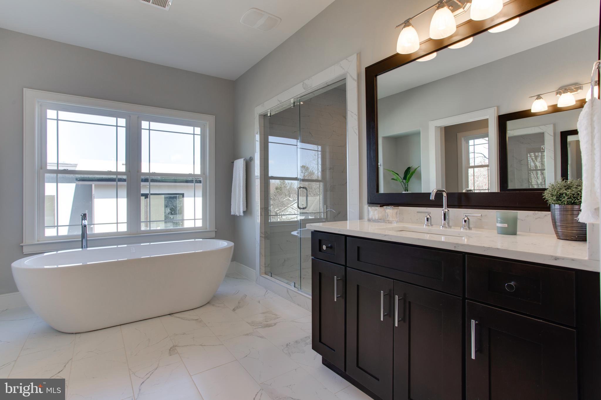 VIENNA WOODS - Residential