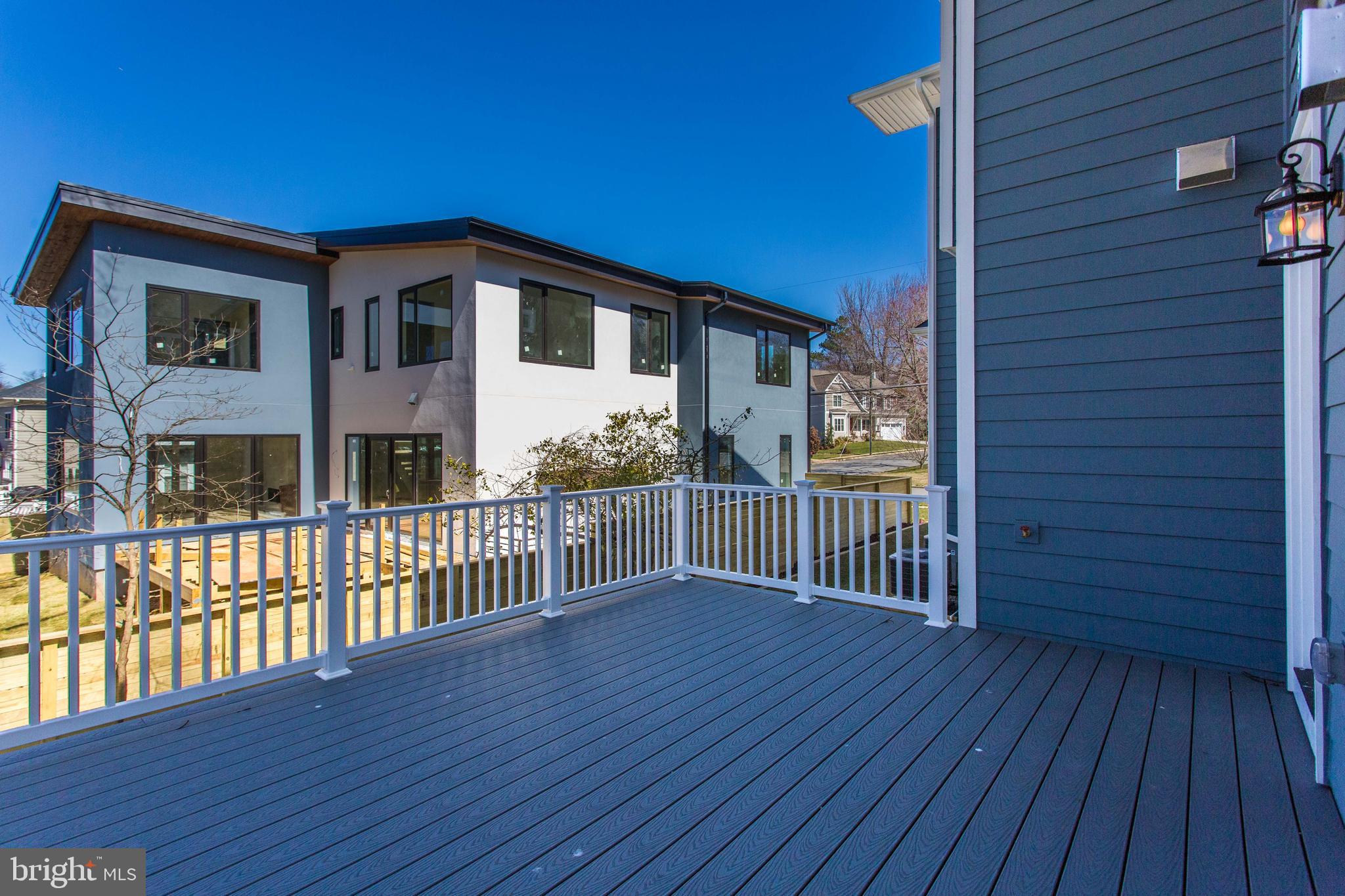 VIENNA WOODS - Residential