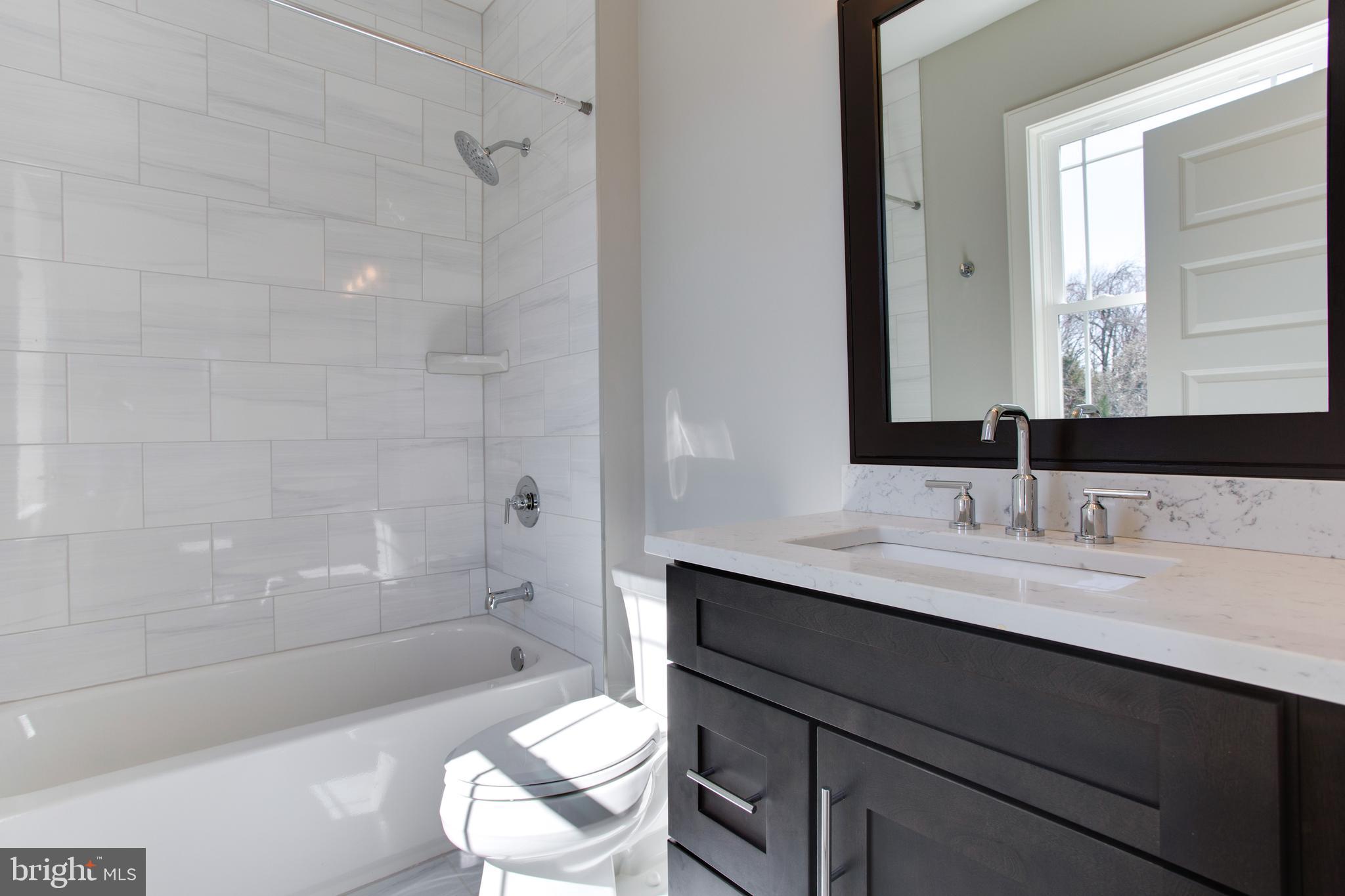 VIENNA WOODS - Residential