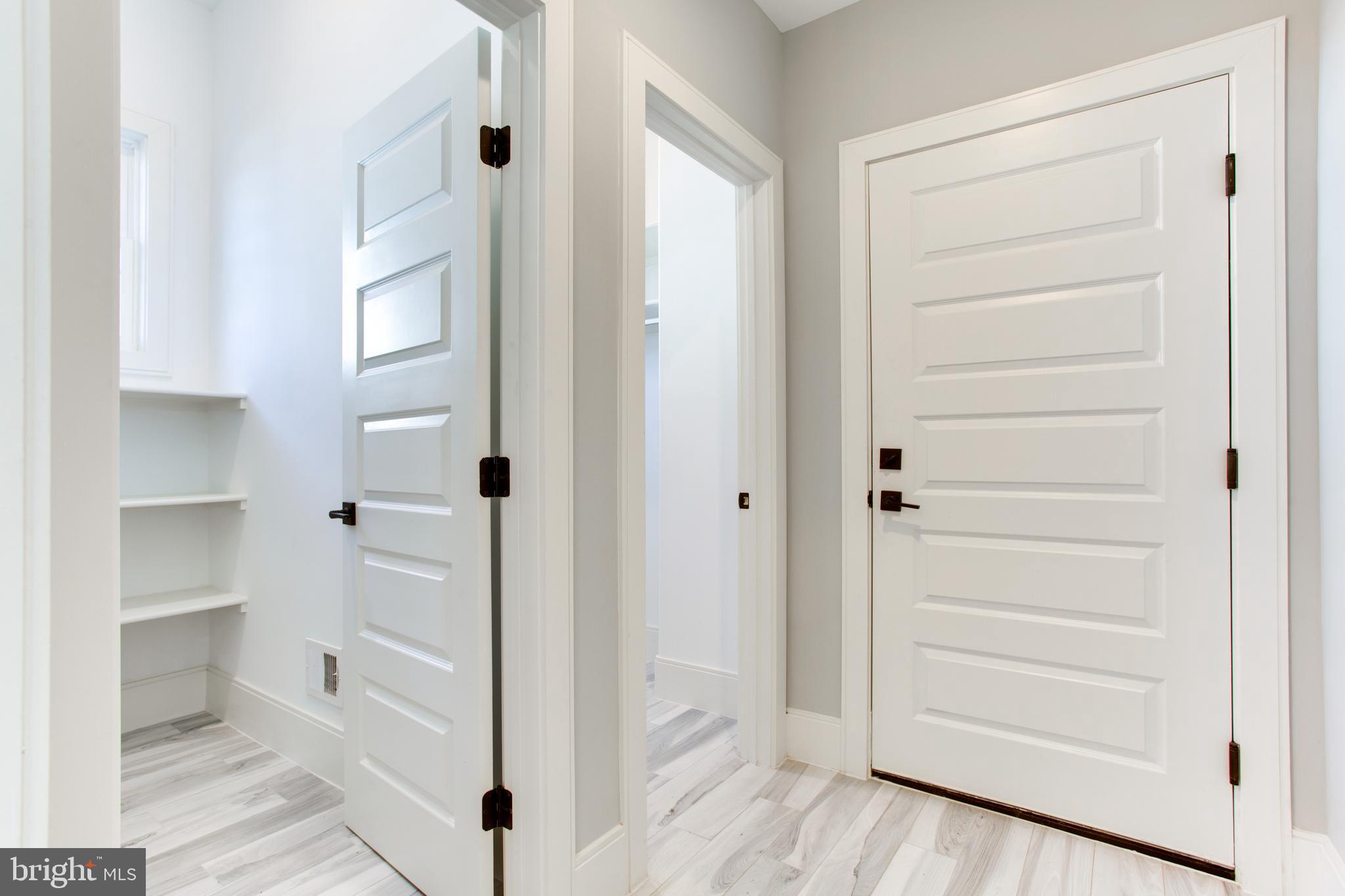 VIENNA WOODS - Residential