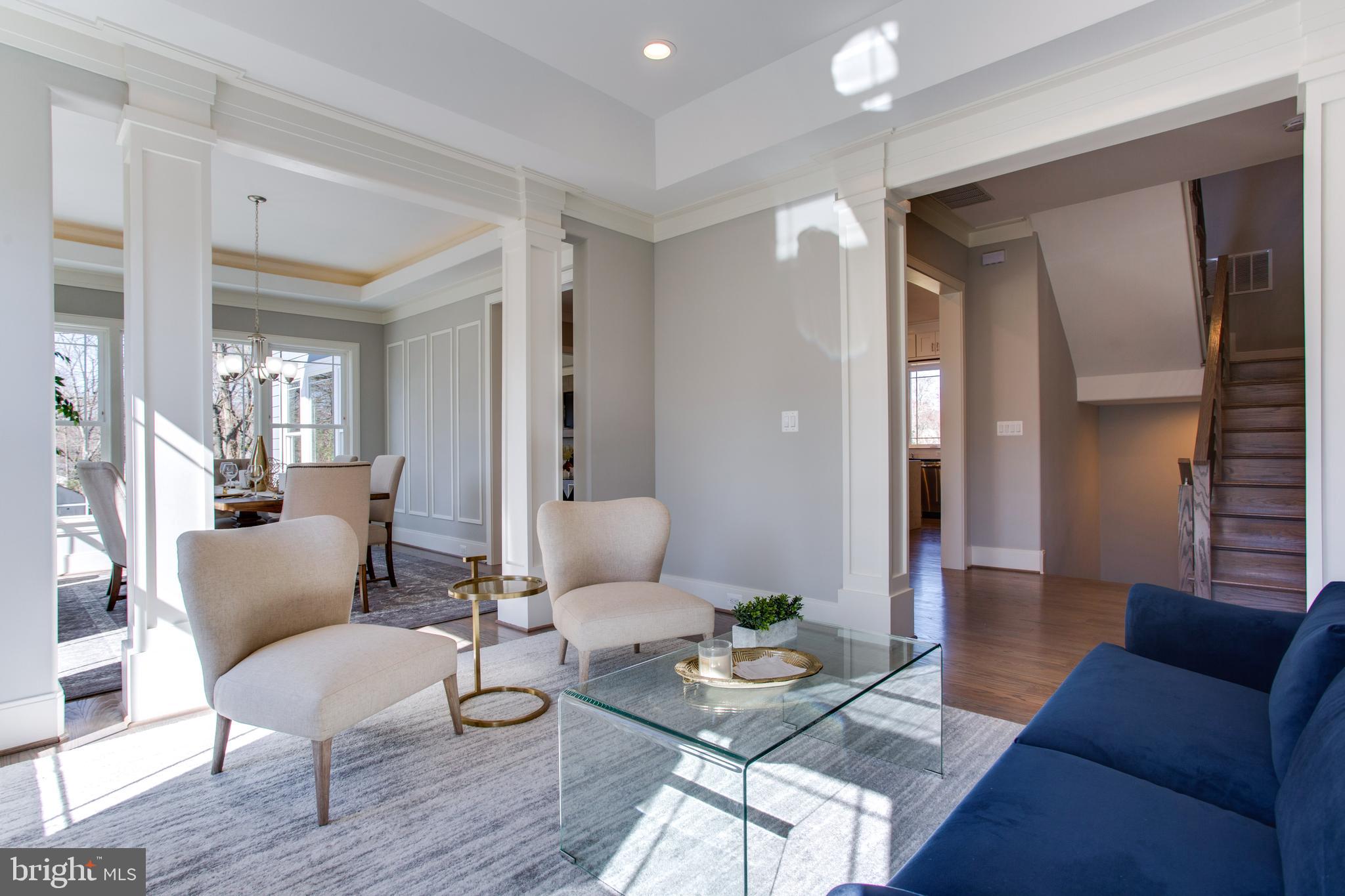 VIENNA WOODS - Residential