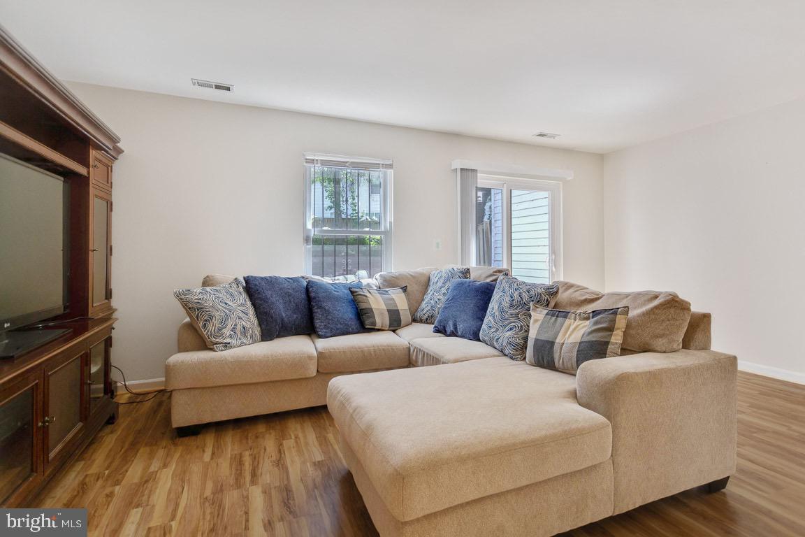 FORESTVILLE PARK - Residential