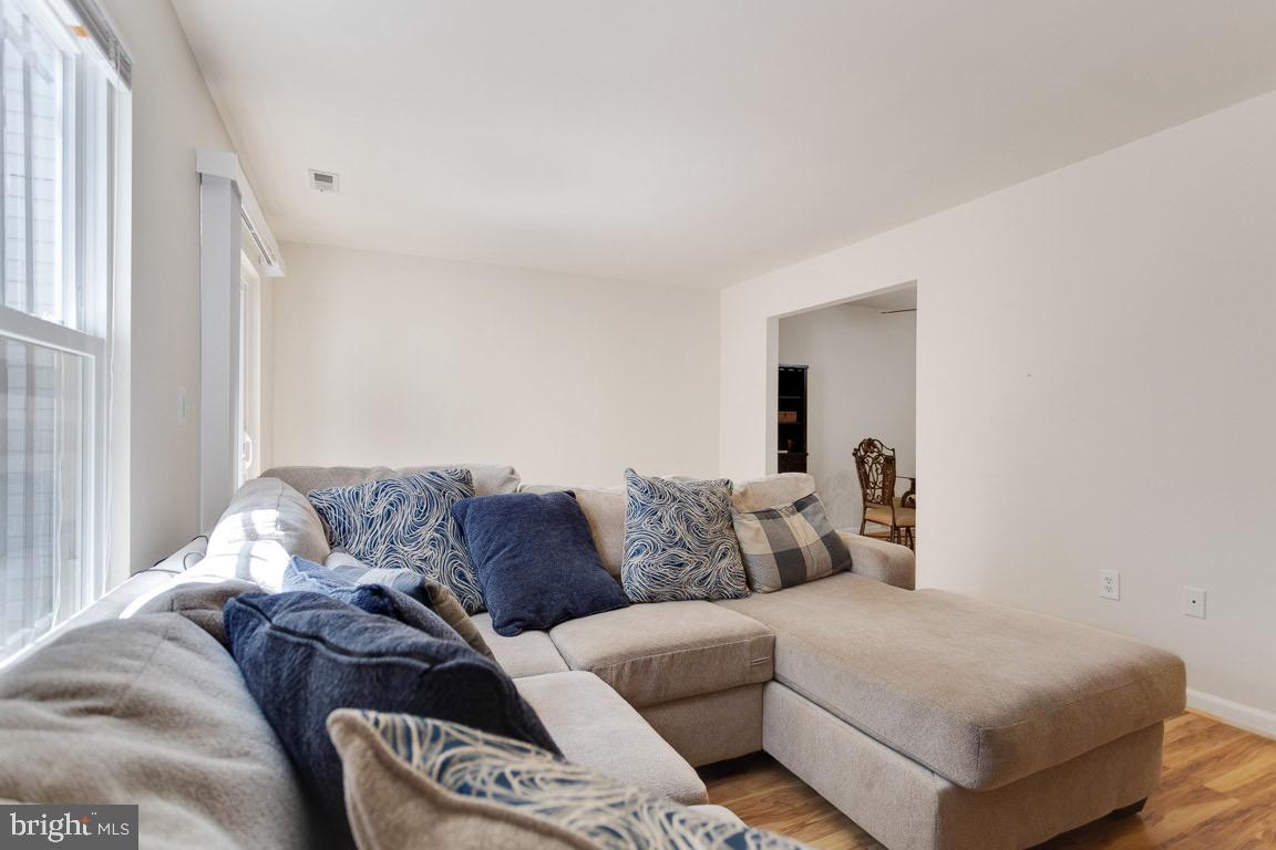 FORESTVILLE PARK - Residential