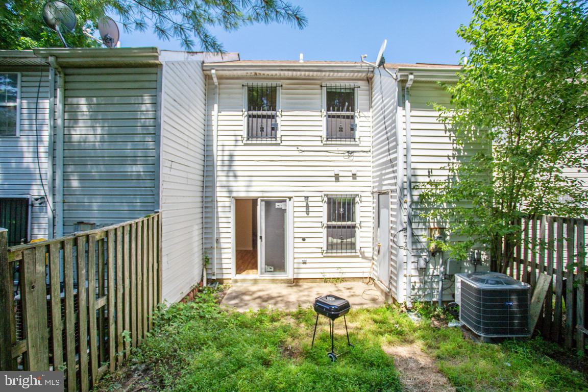 FORESTVILLE PARK - Residential