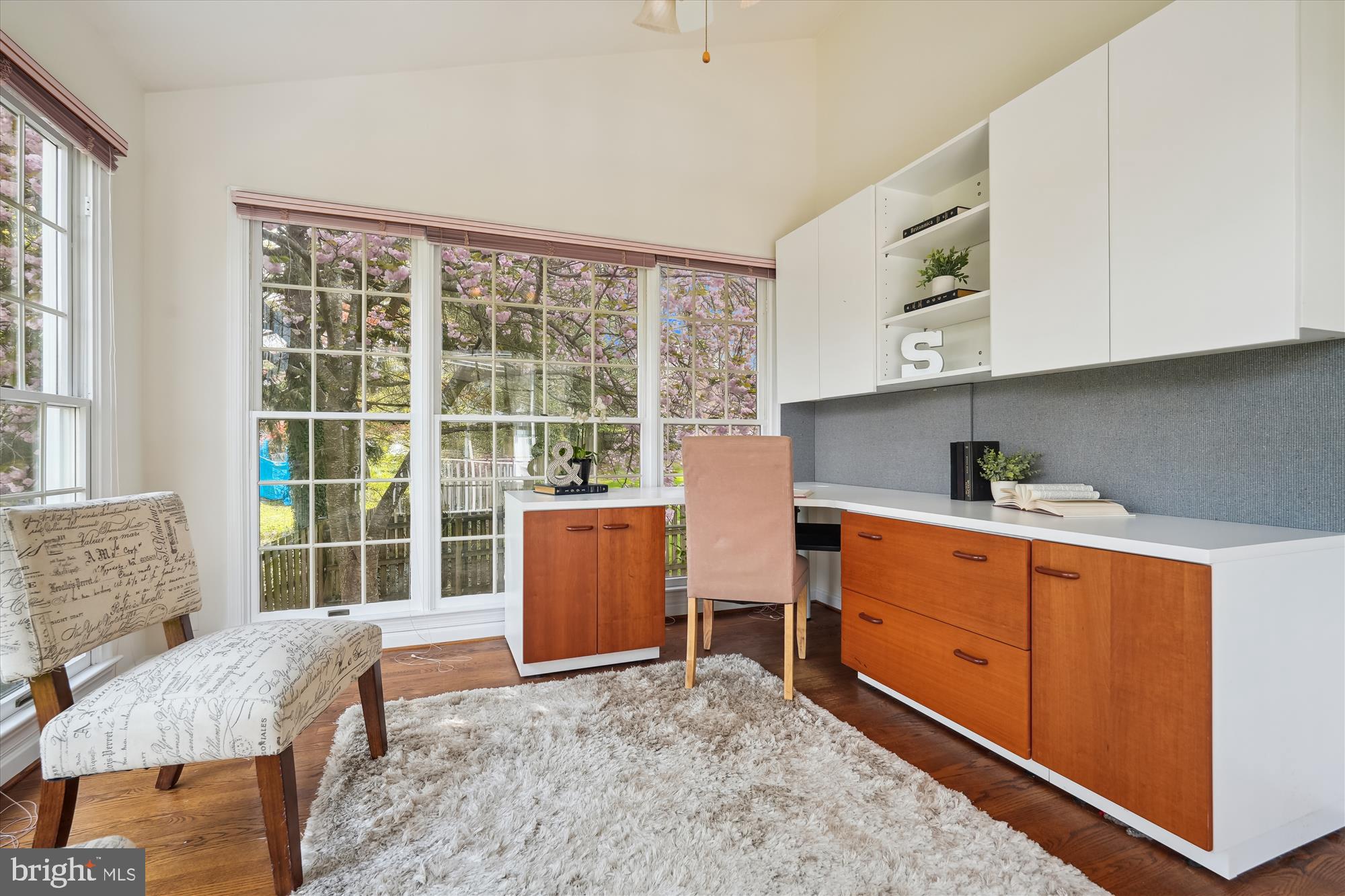 ALTA VISTA - Residential