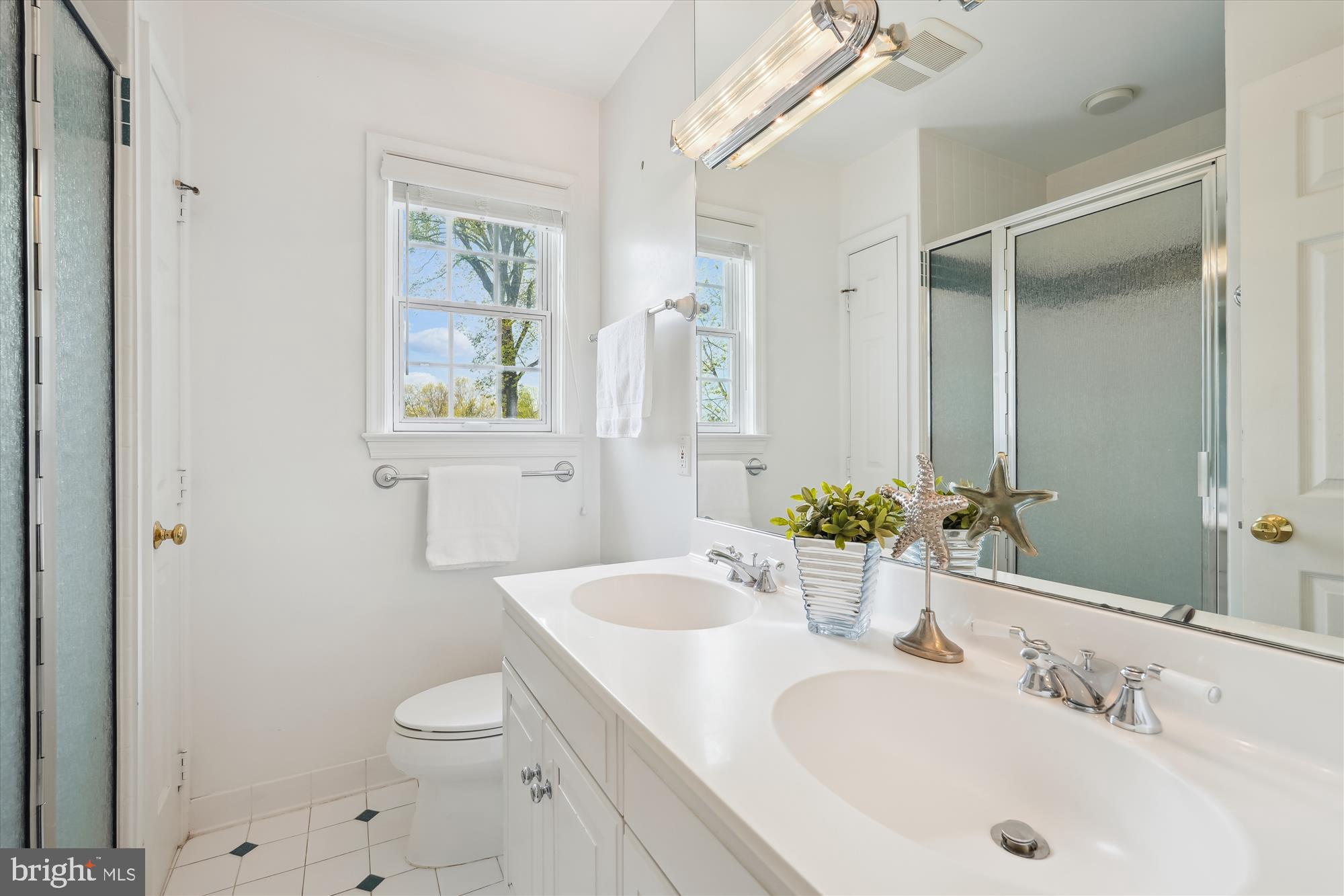 ALTA VISTA - Residential