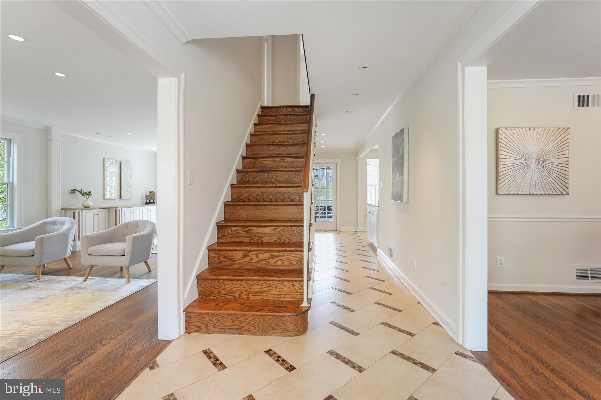5420 LINDEN COURT