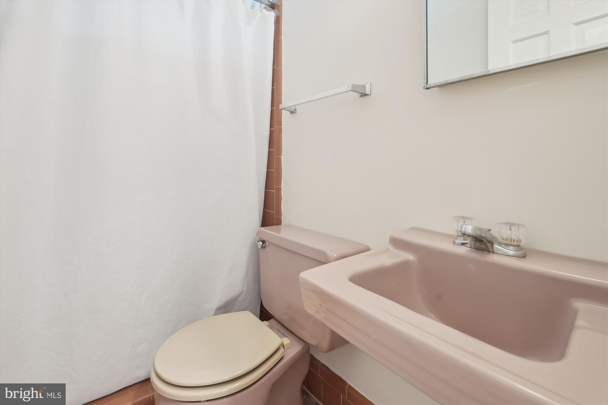 ALTA VISTA - Residential