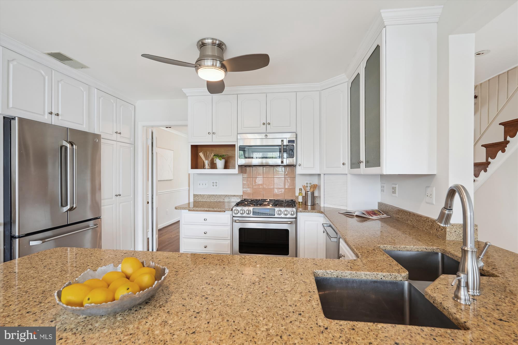 ALTA VISTA - Residential