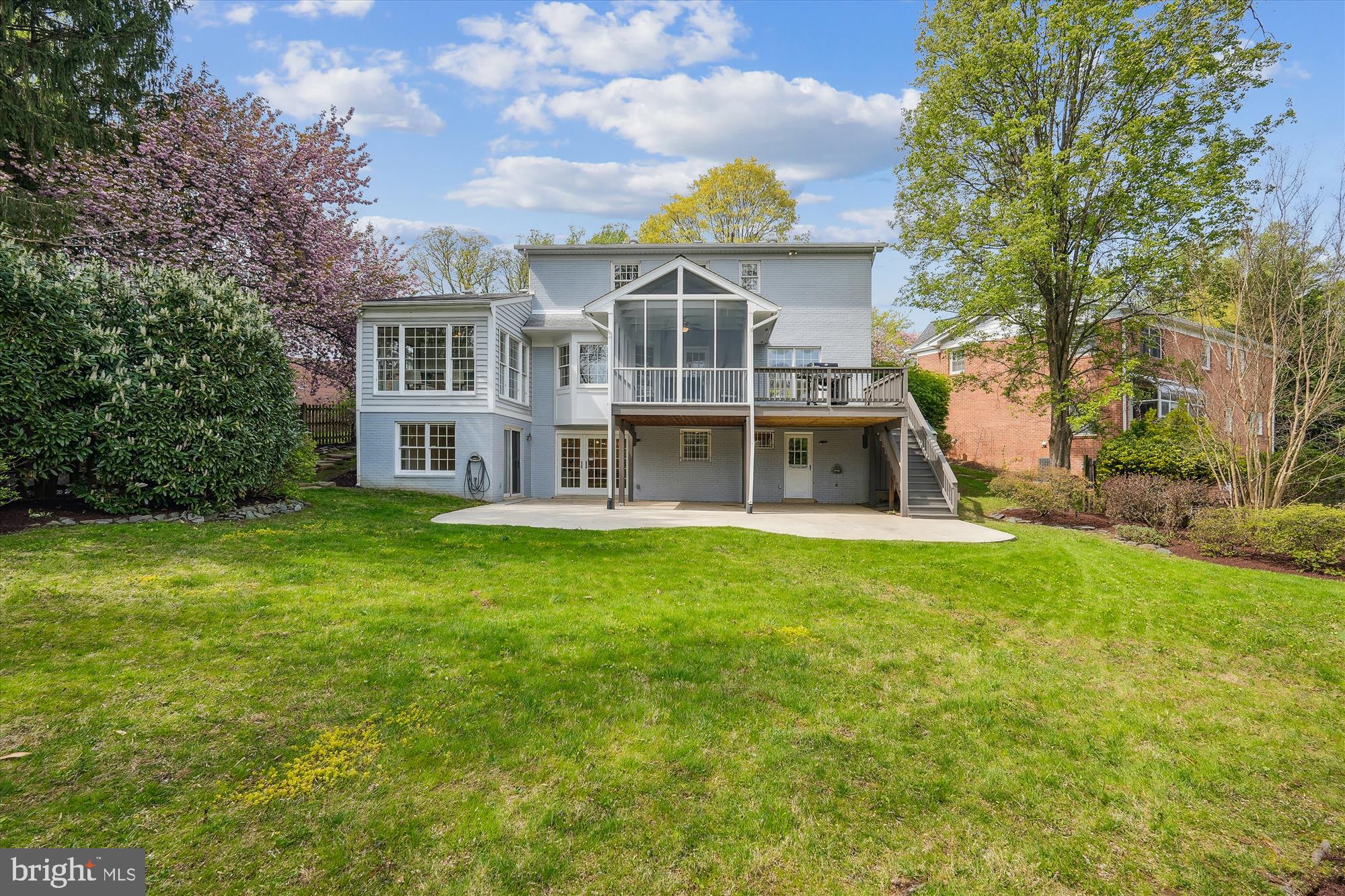 ALTA VISTA - Residential