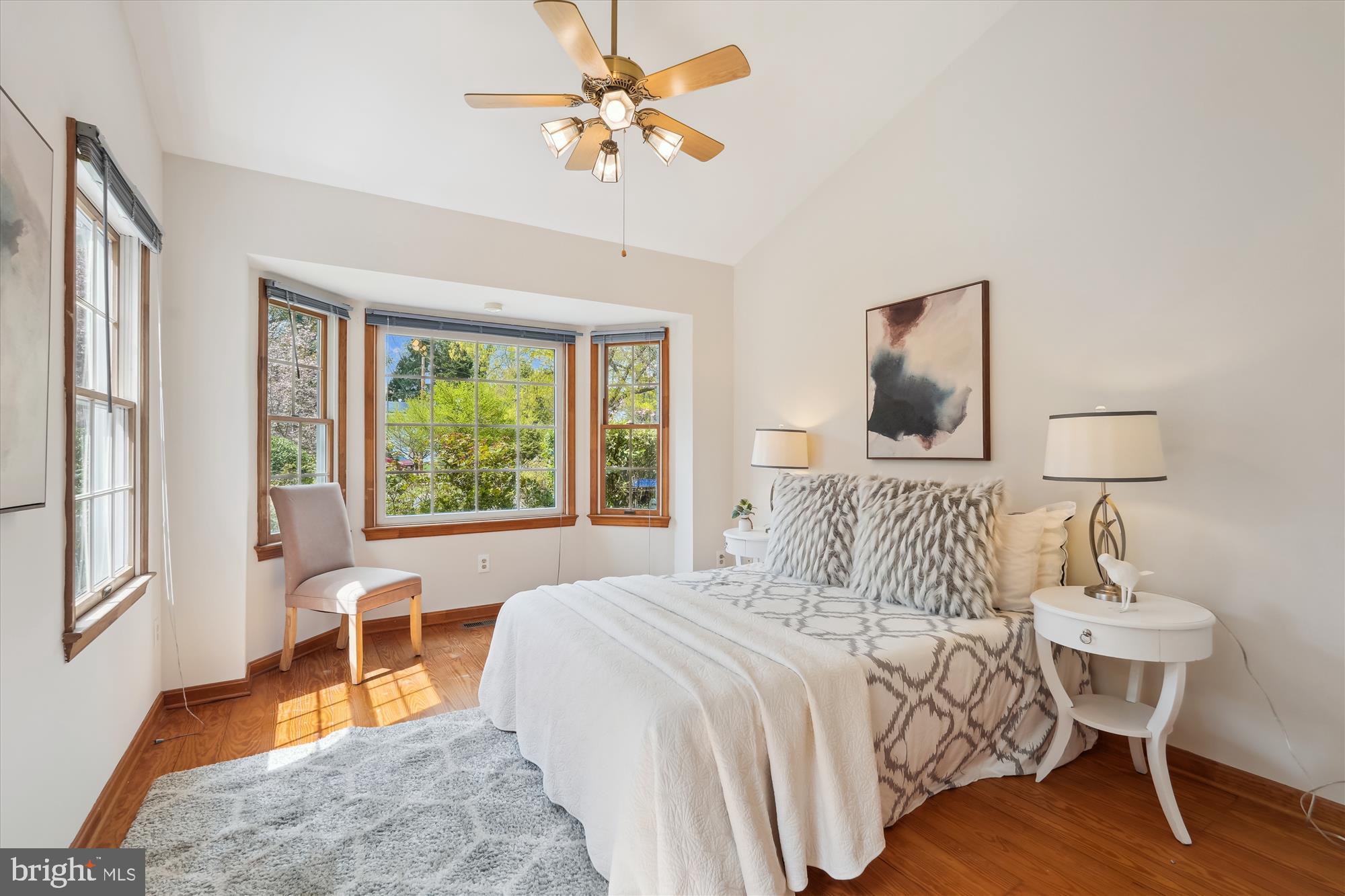 ALTA VISTA - Residential