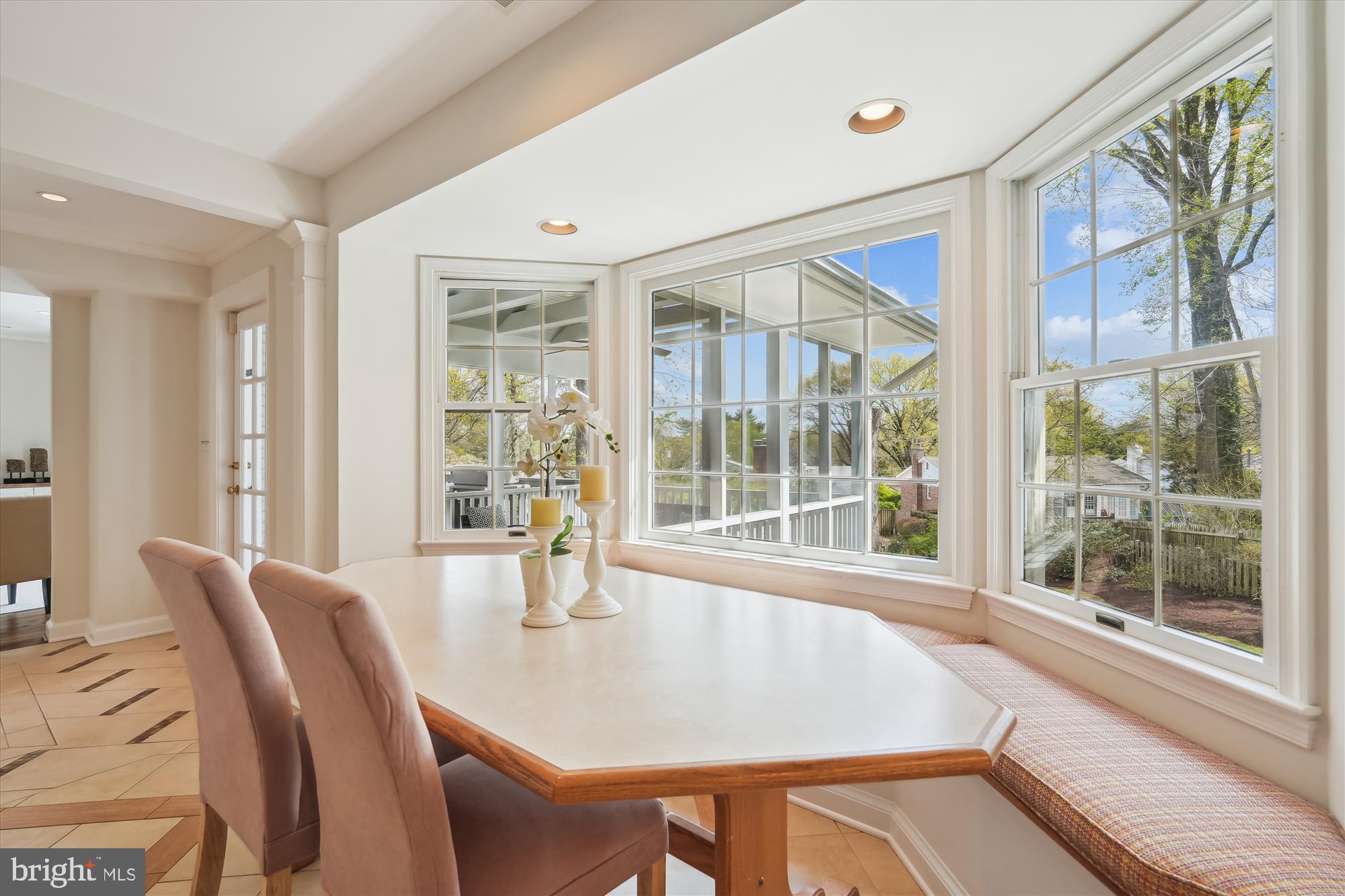 ALTA VISTA - Residential