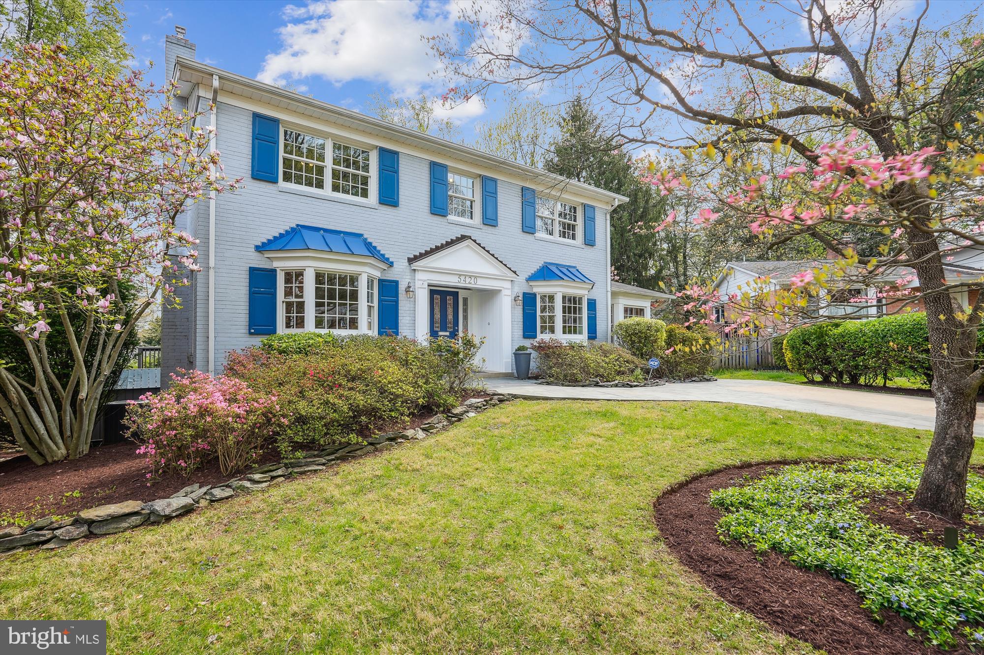 ALTA VISTA - Residential