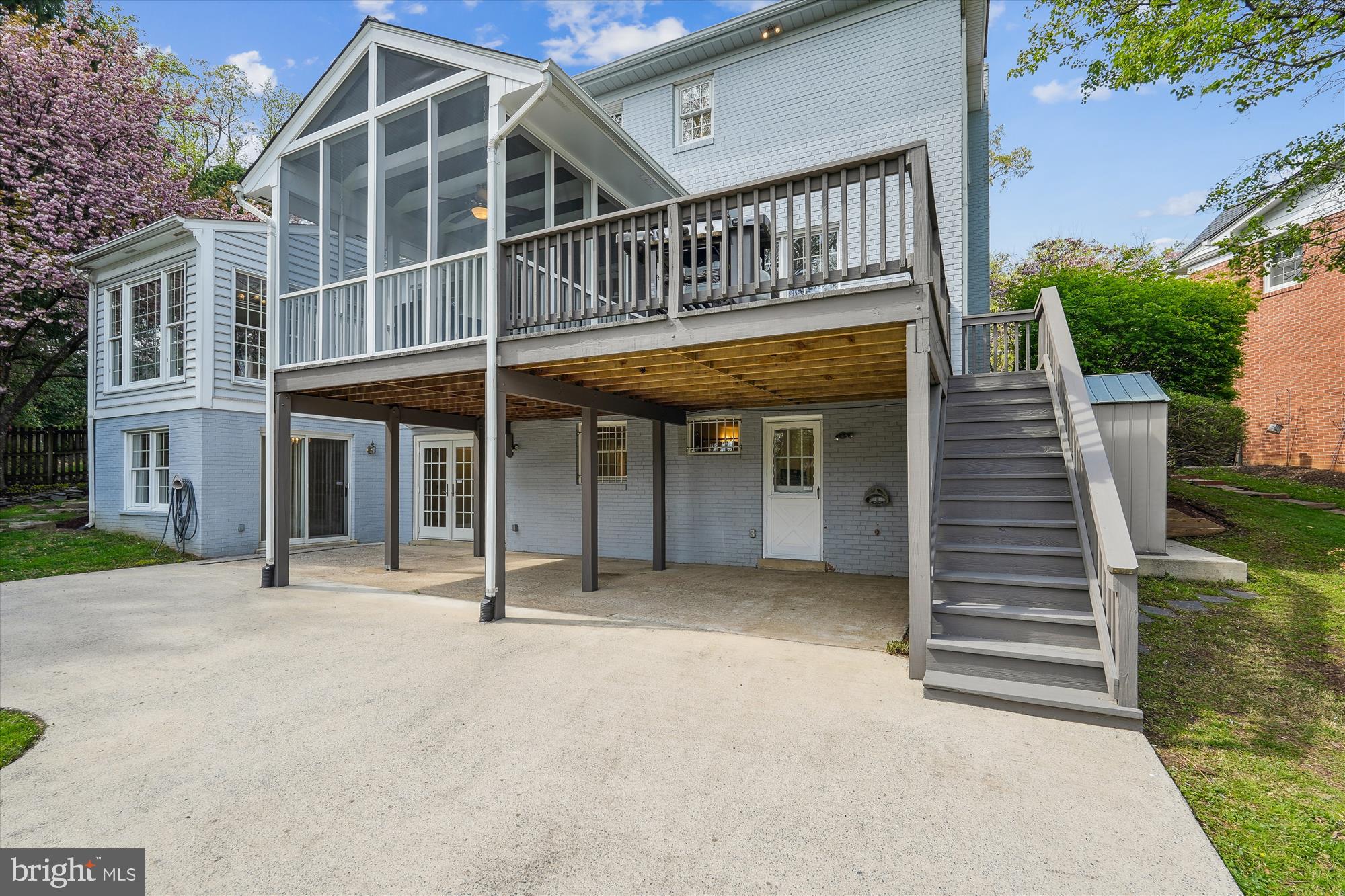 ALTA VISTA - Residential