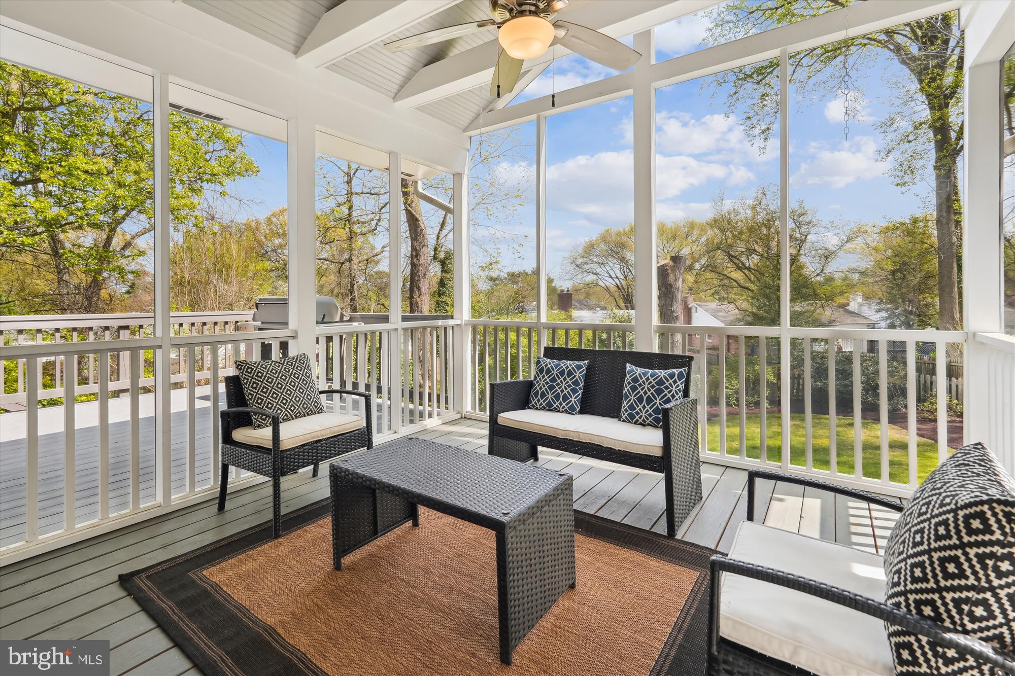 ALTA VISTA - Residential