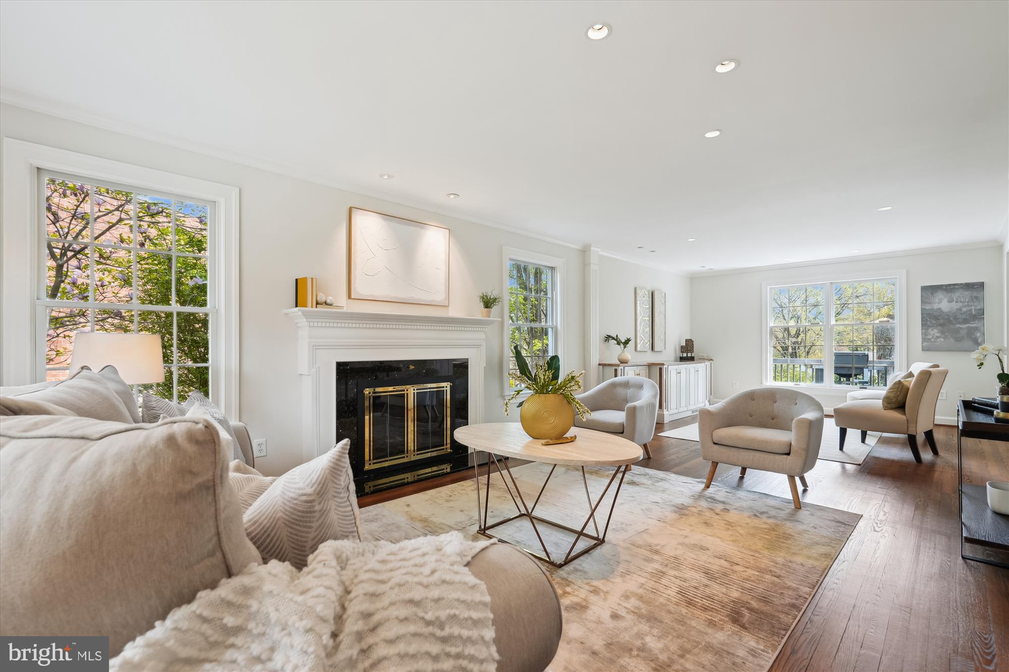 5420 LINDEN COURT