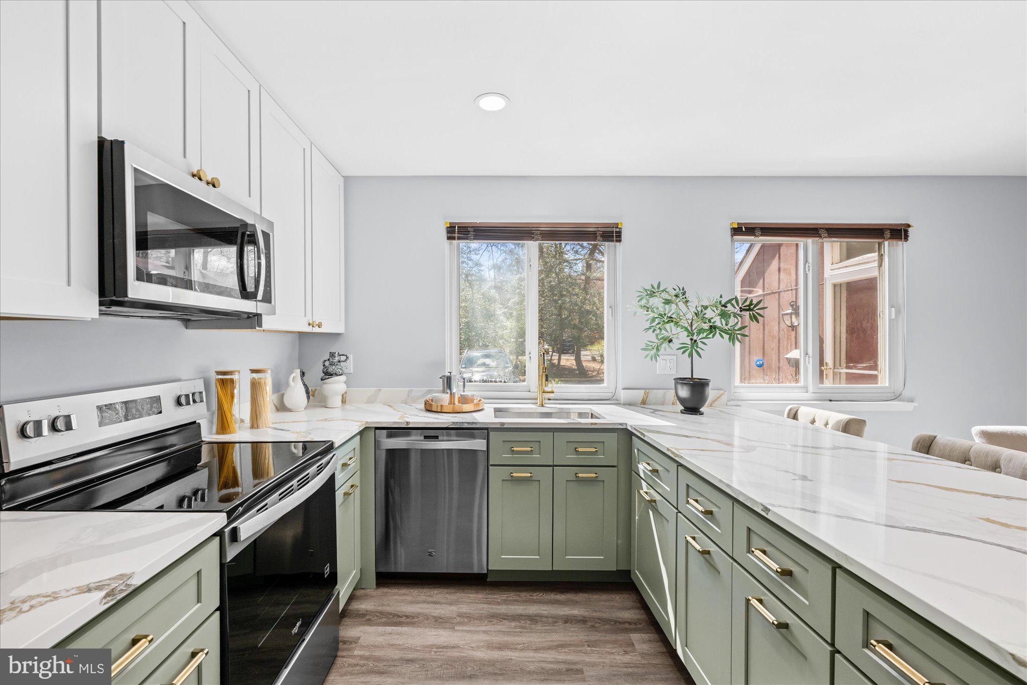 1431 GREENMONT COURT