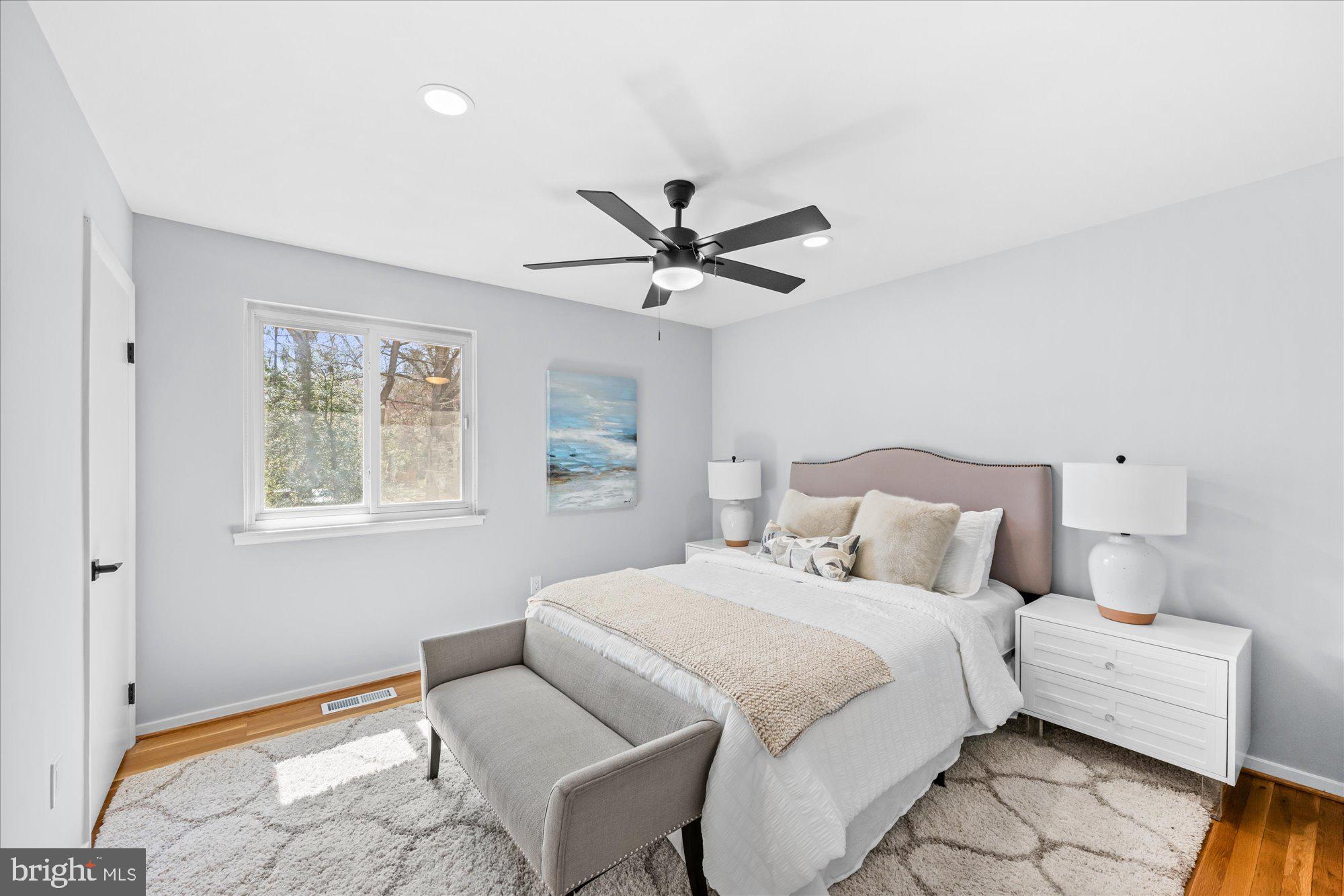 RESTON - Residential