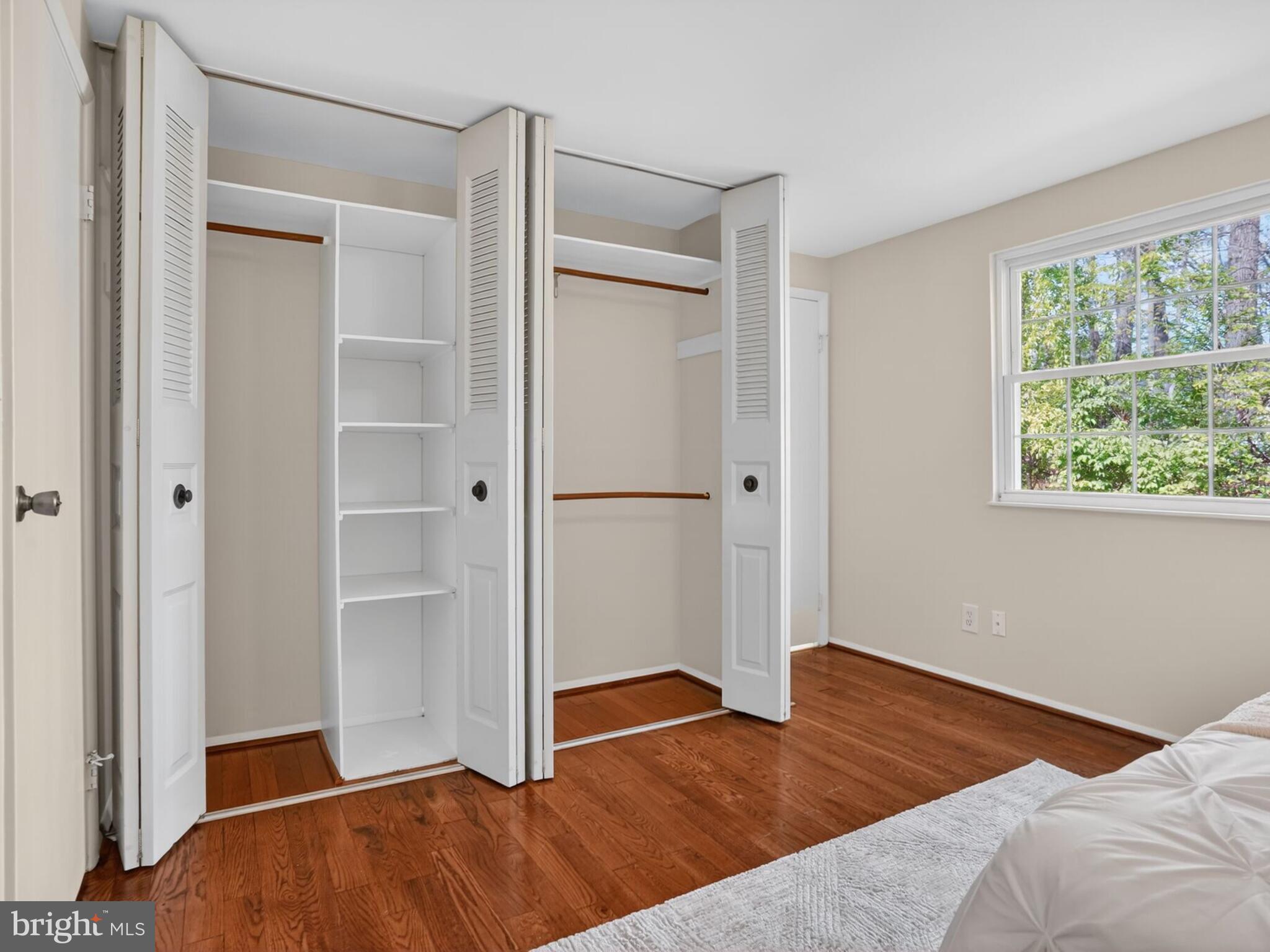 BURKE CENTRE - Residential