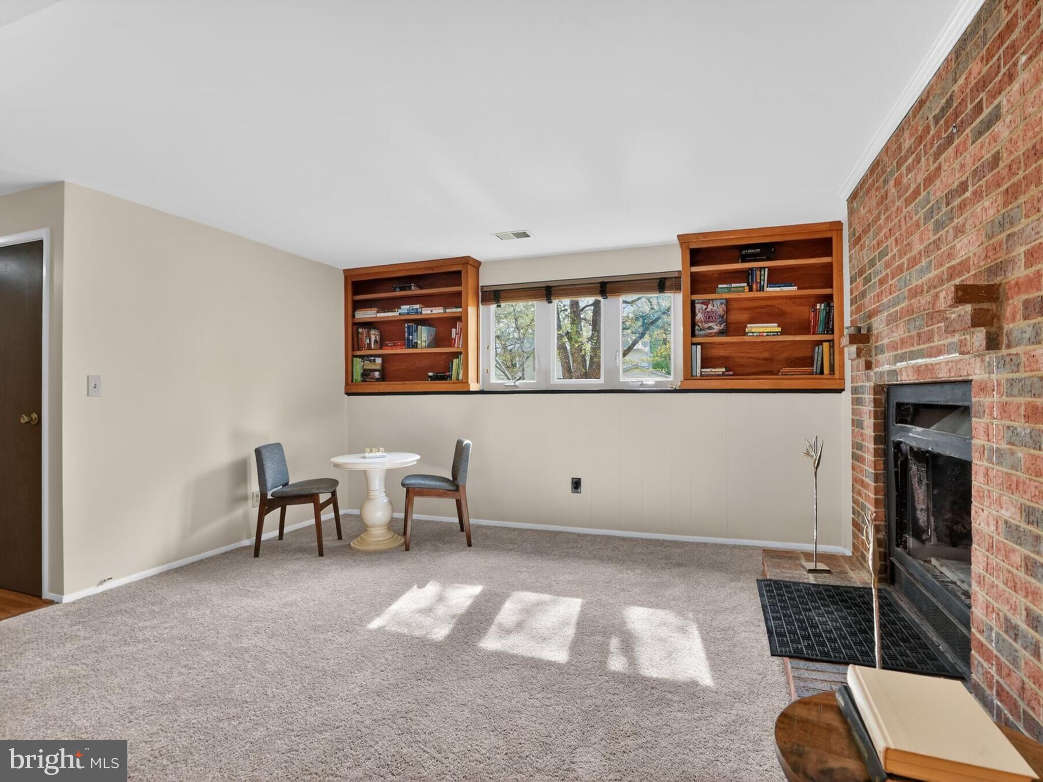 BURKE CENTRE - Residential