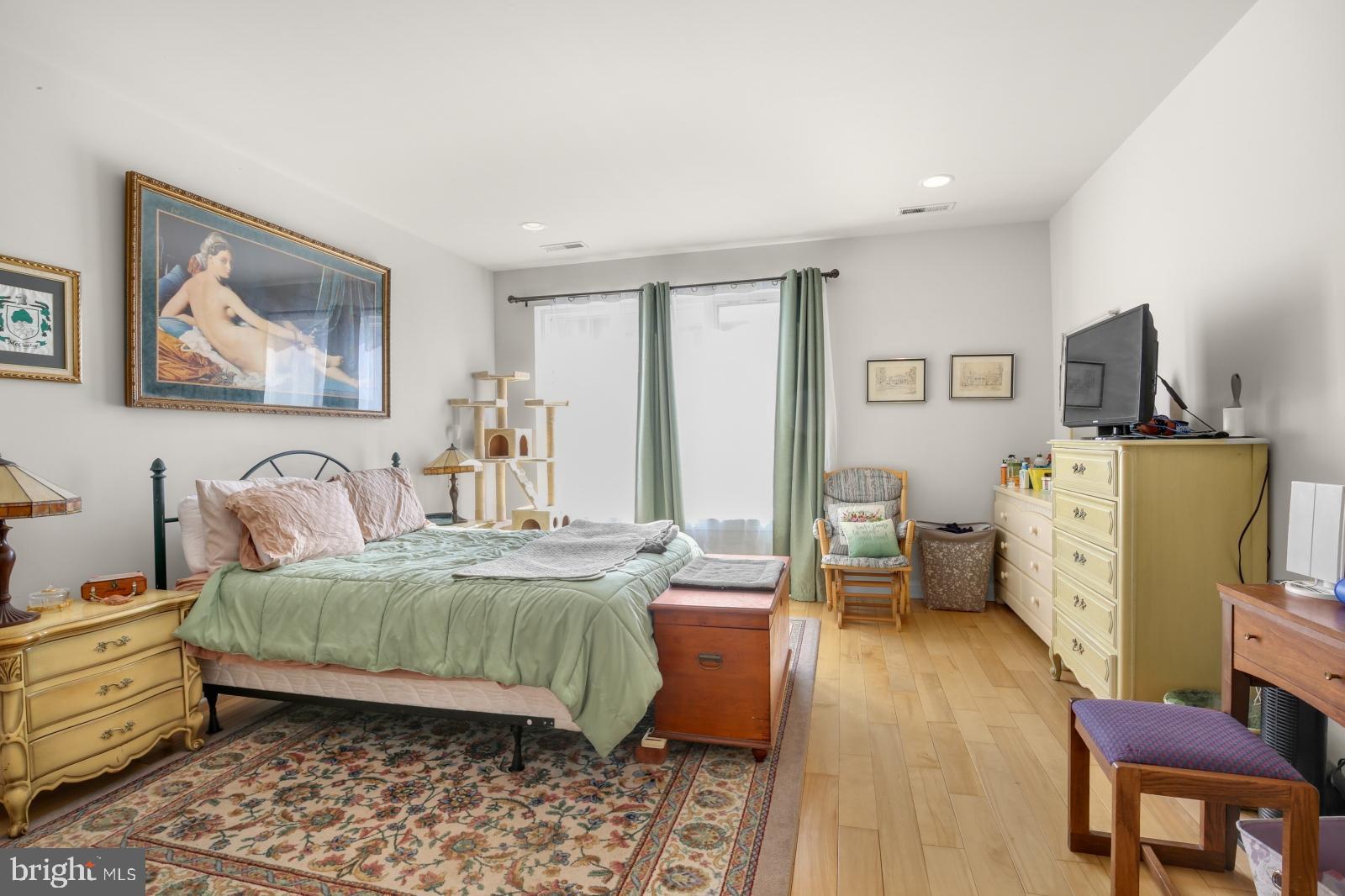 FISHTOWN - Residential Lease