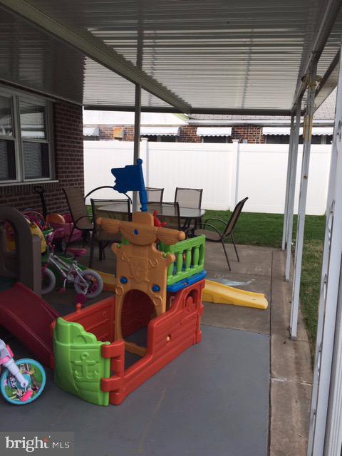 SOMERTON - Residential