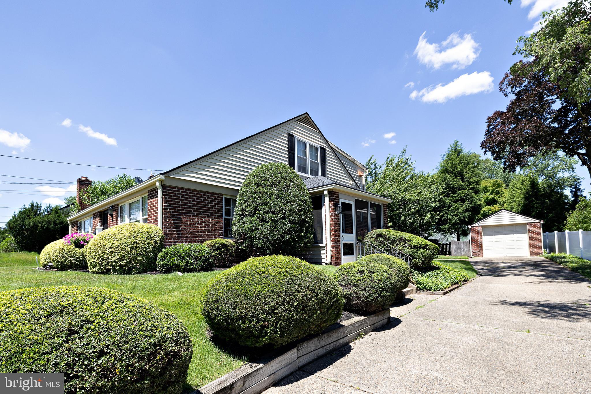 957 MERCER DRIVE