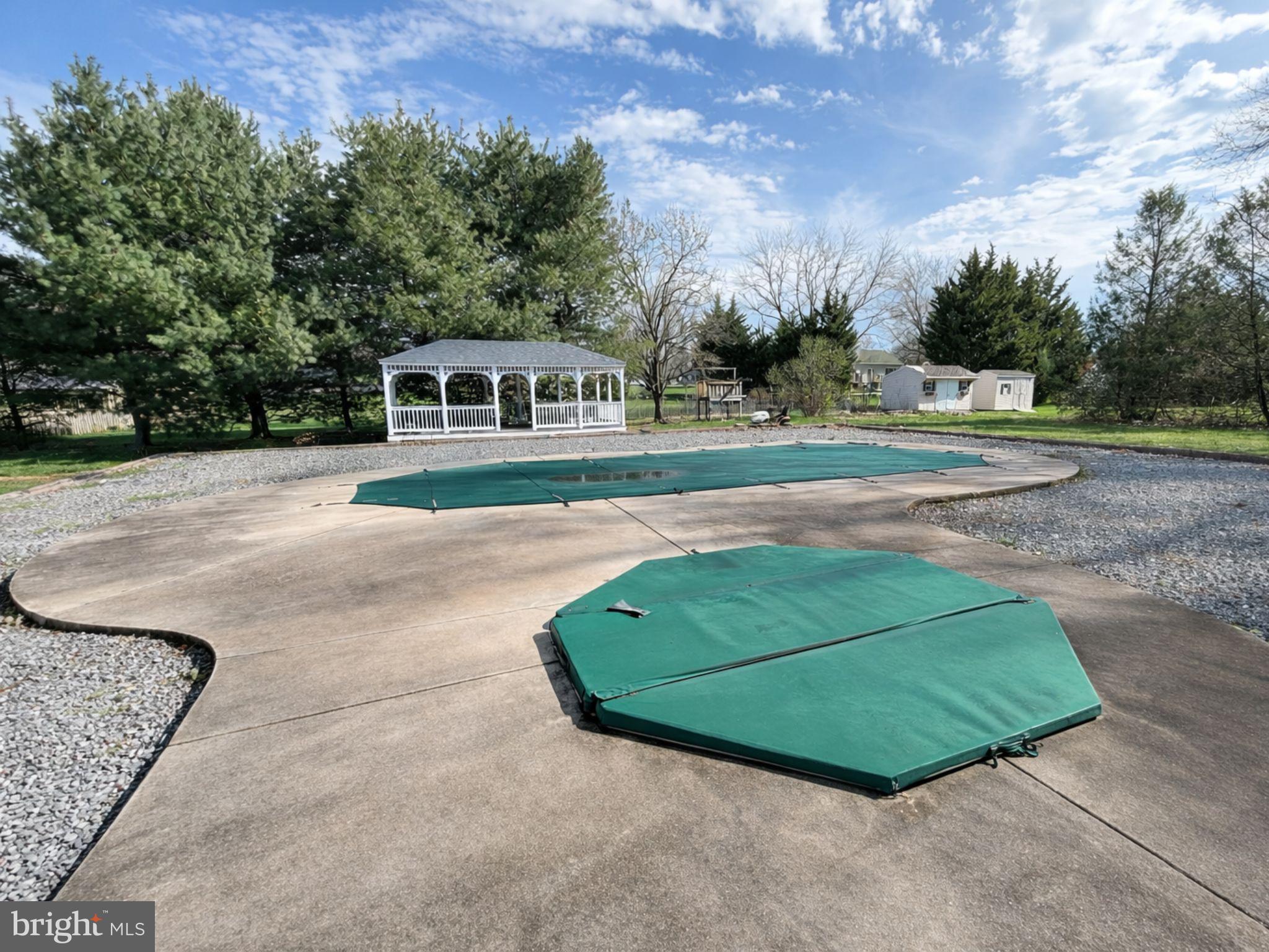 MOWER MEADOWS - Residential