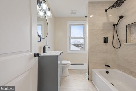 Tiny photo for 261 B Street, CARNEYS POINT, NJ 08069 (MLS # NJSA2018112)