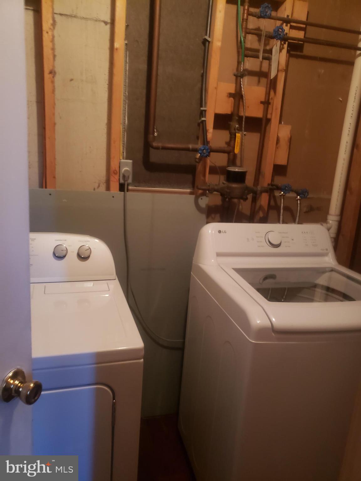 LINCOLN - Residential Lease