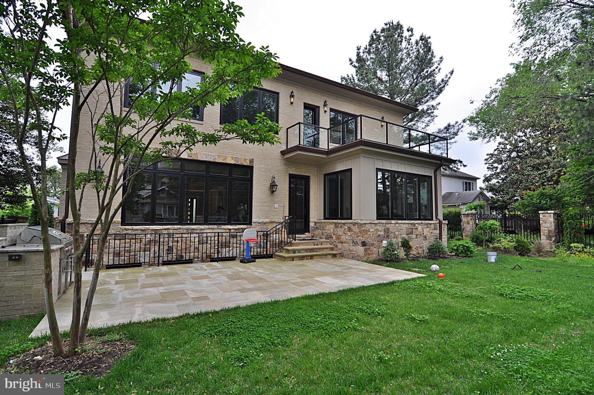 AURORA HILLS - Residential Lease