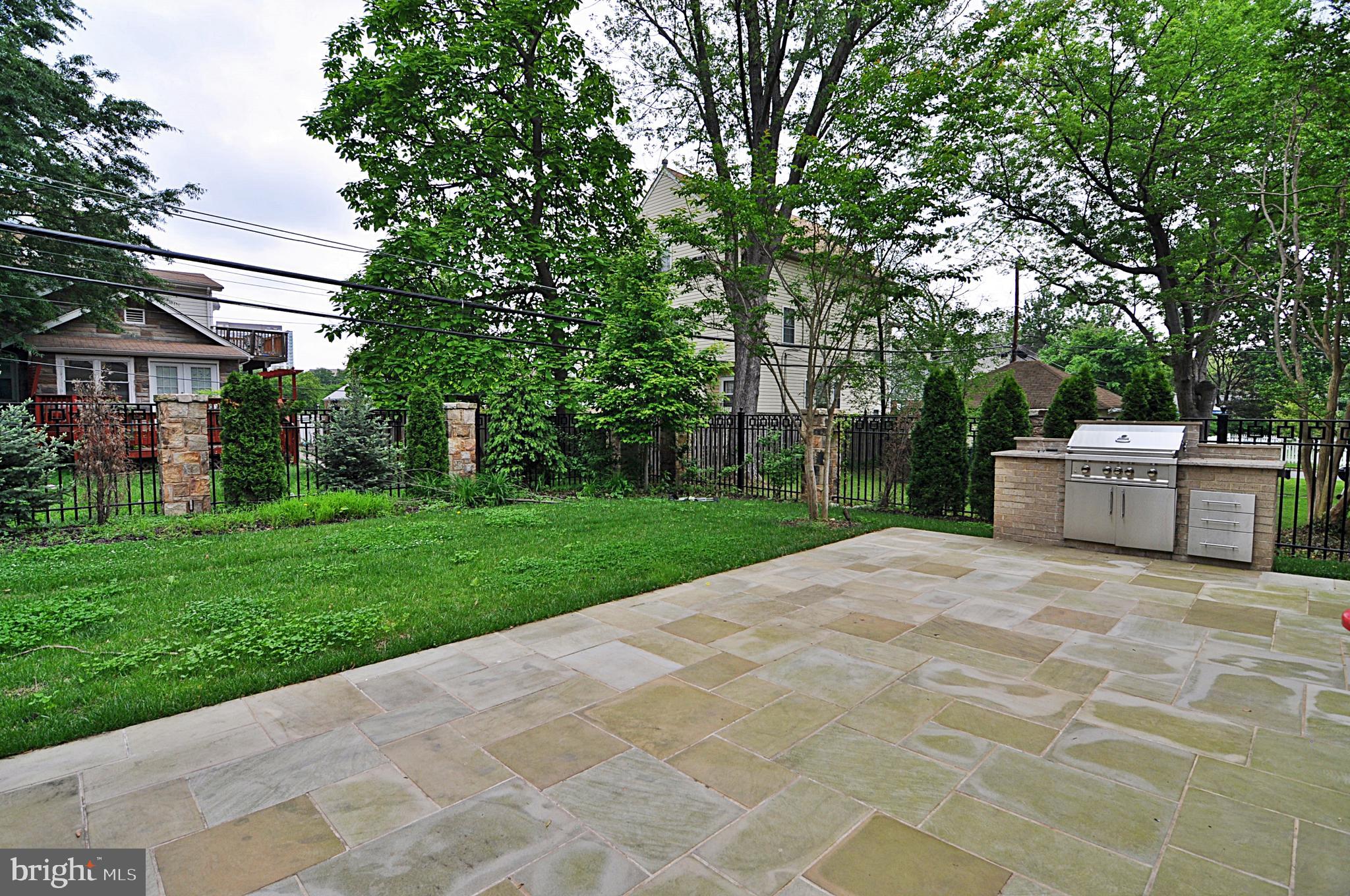 AURORA HILLS - Residential Lease