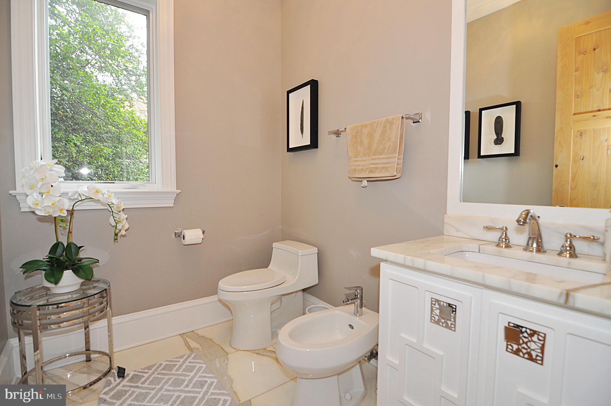 AURORA HILLS - Residential Lease