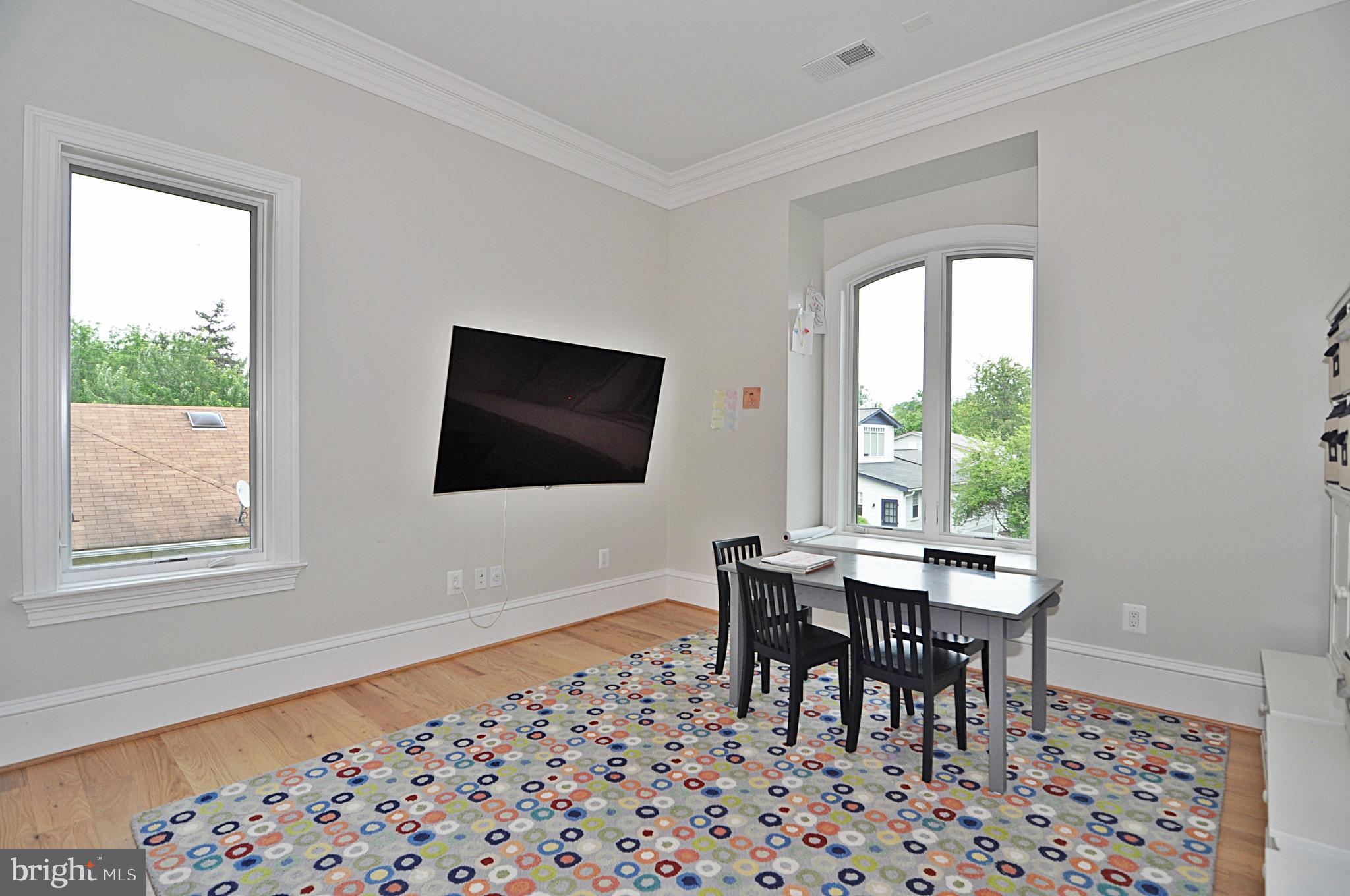 AURORA HILLS - Residential Lease