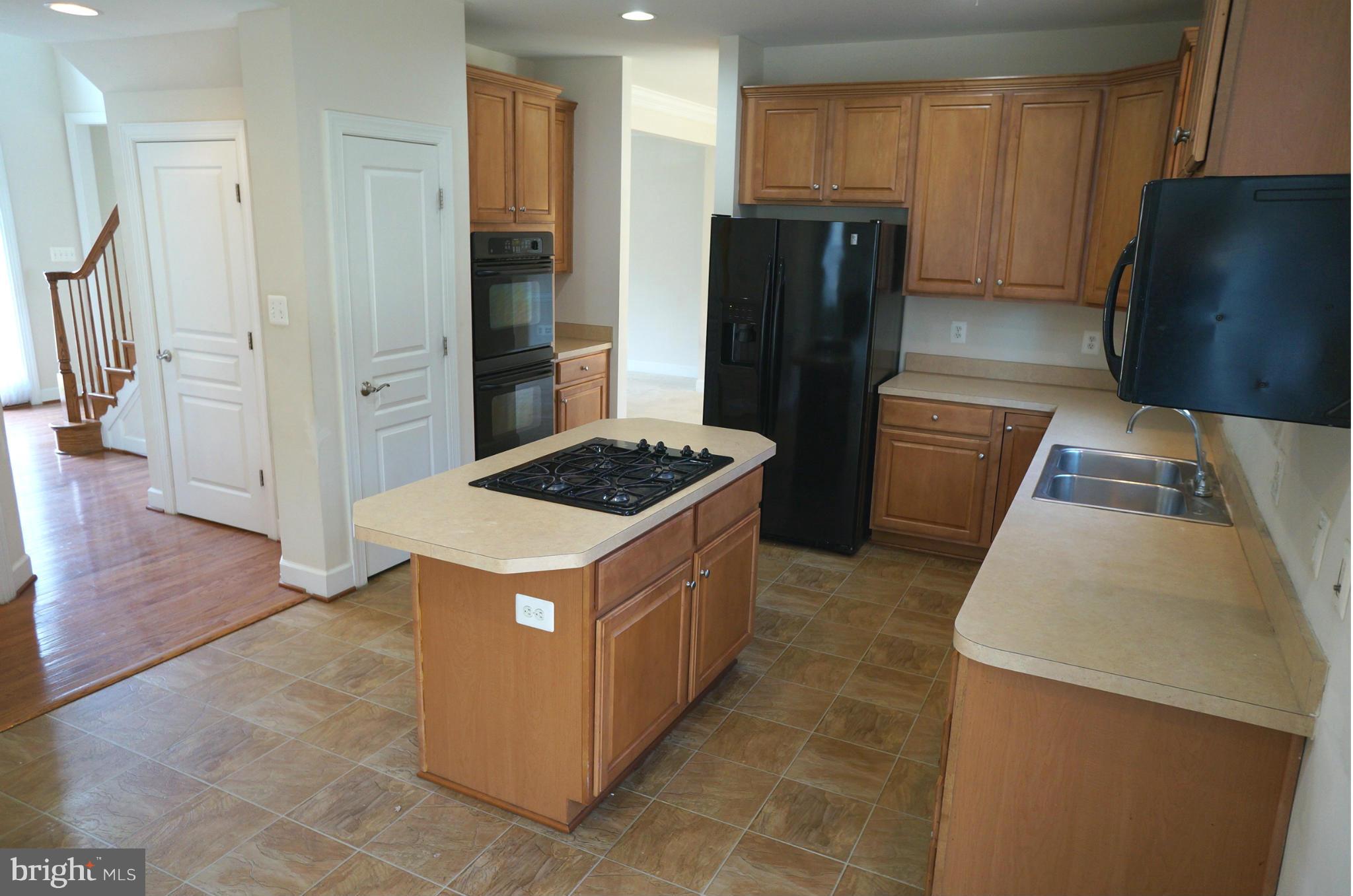 STONEWALL MANOR - Residential Lease