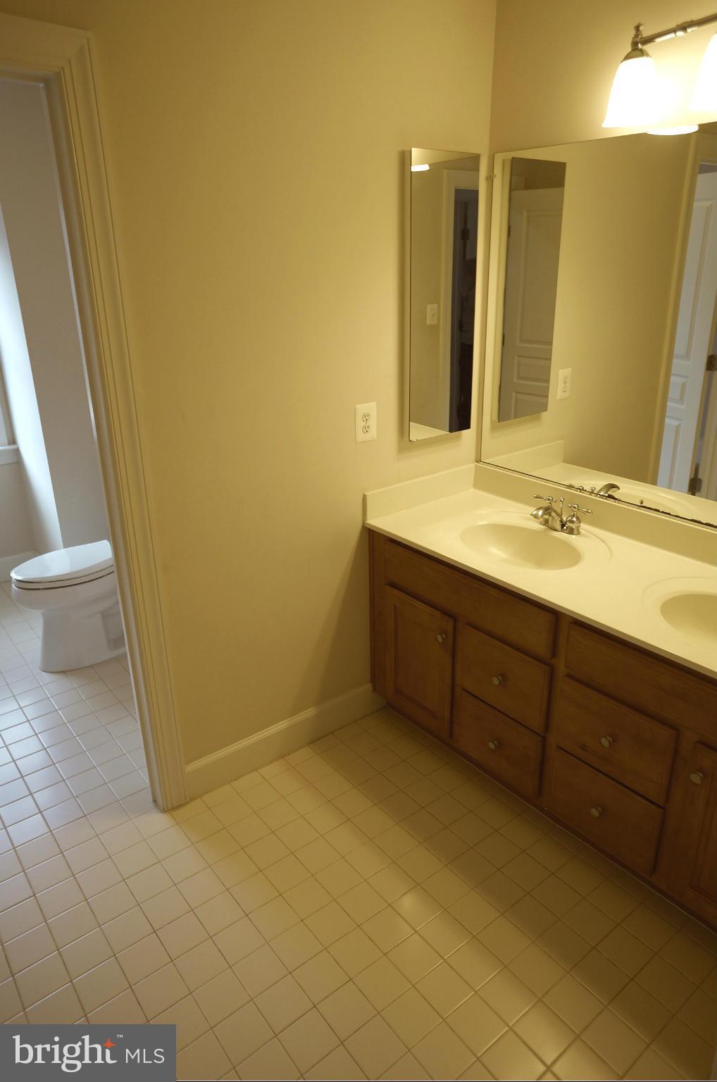 STONEWALL MANOR - Residential Lease