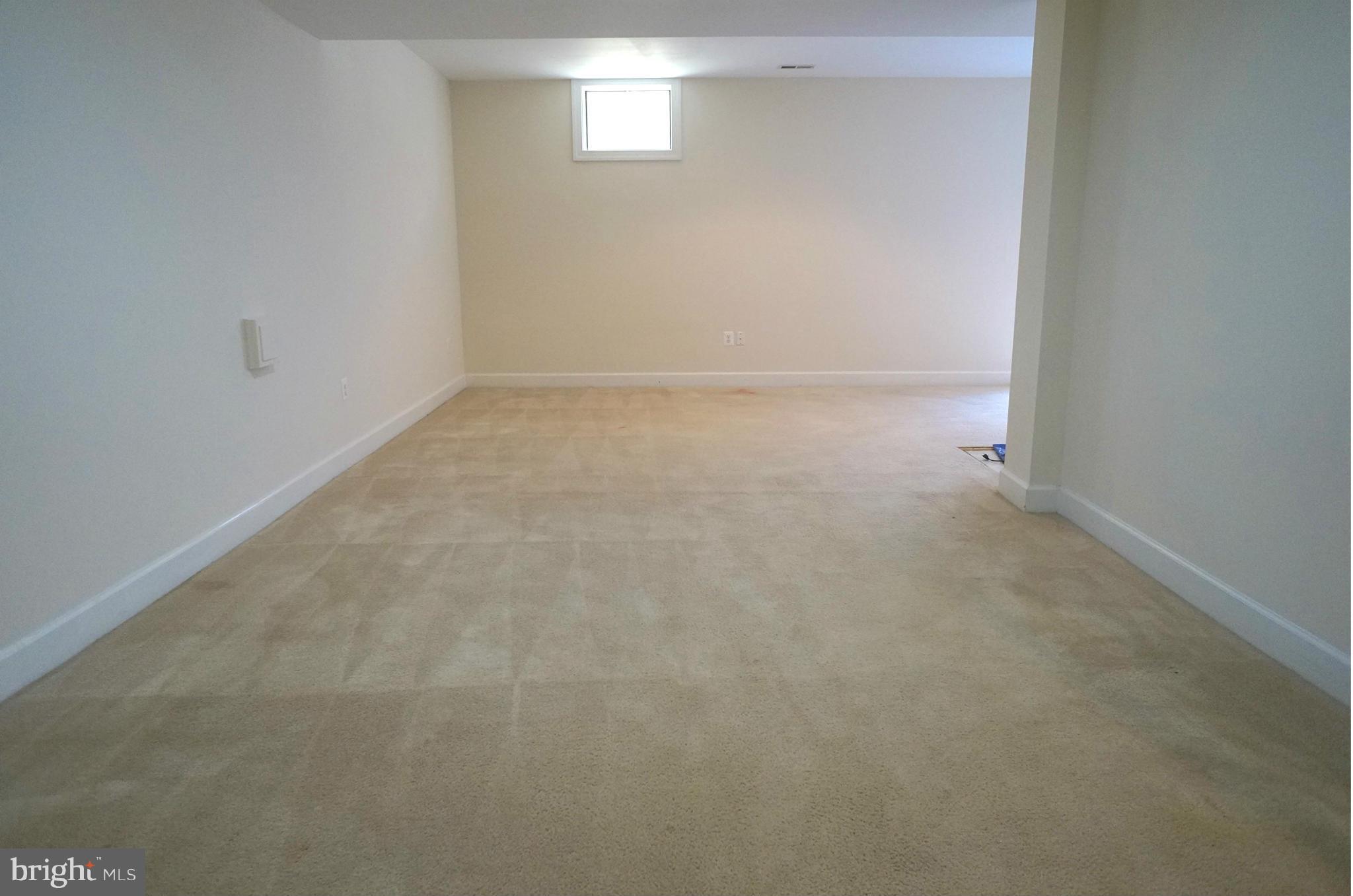 STONEWALL MANOR - Residential Lease