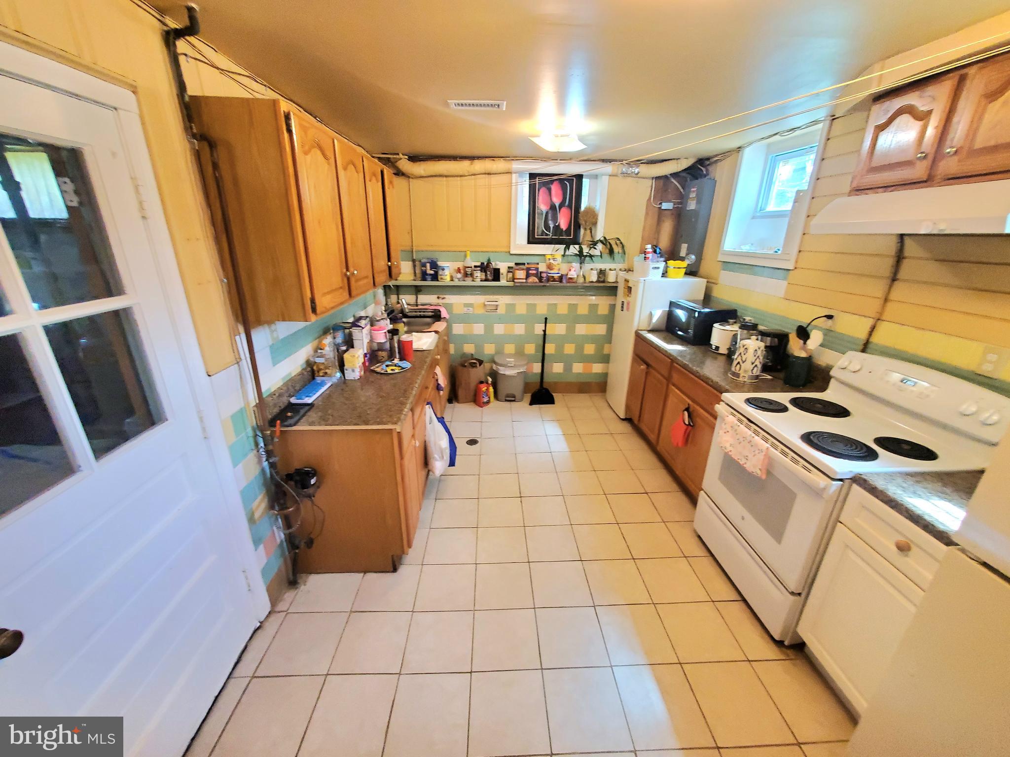 PT WHEATON OUT - Residential Lease