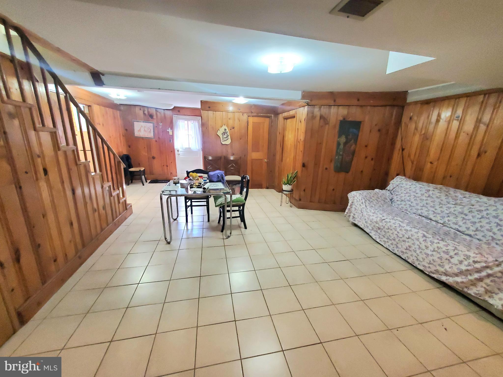 PT WHEATON OUT - Residential Lease