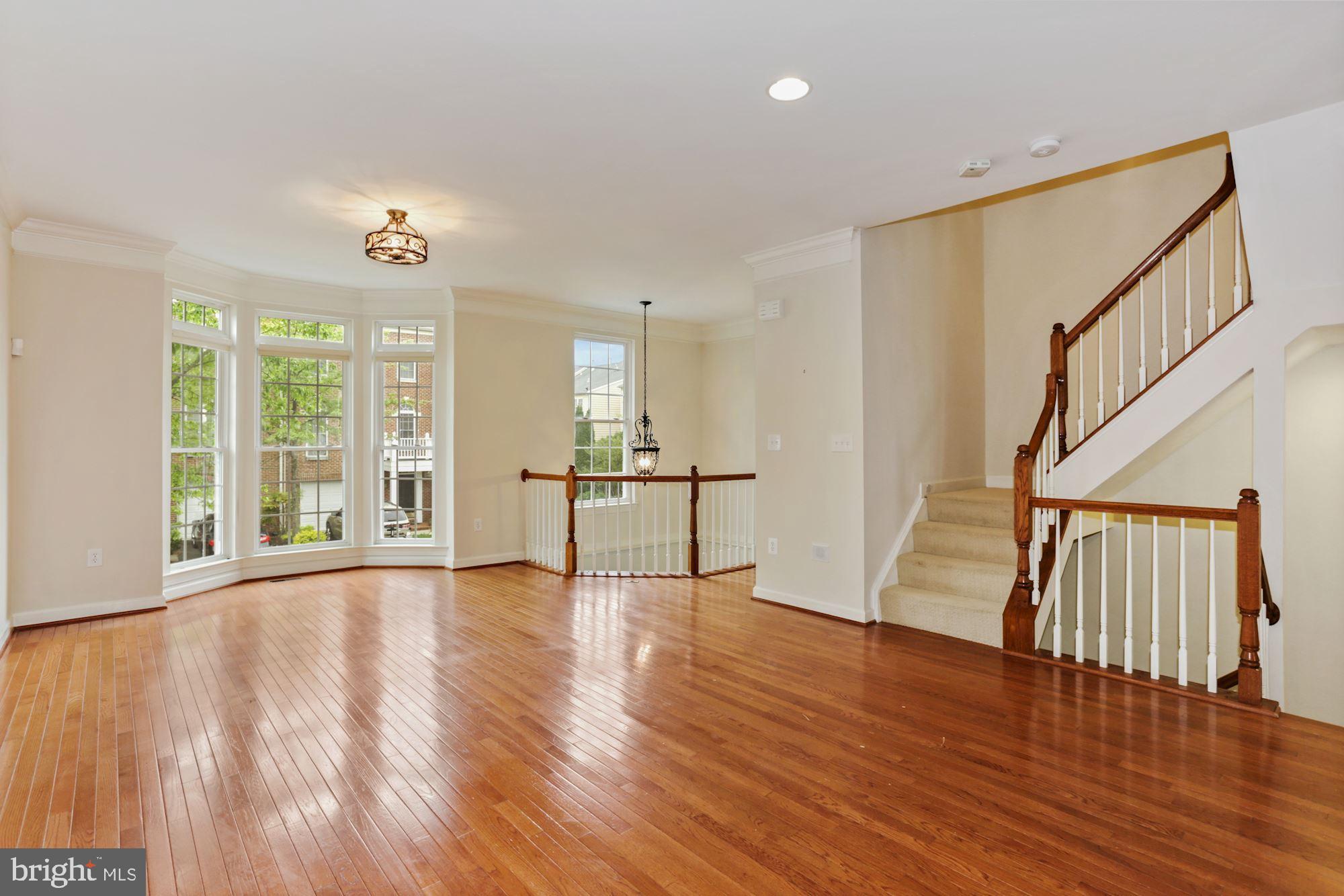 FAIRFAX CENTER LANDBAY - Residential Lease